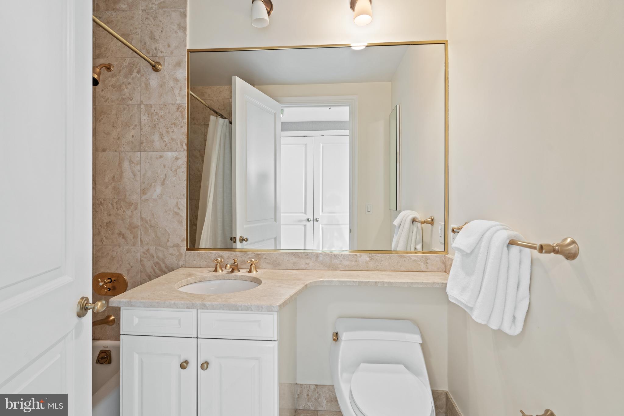 3150 SOUTH STREET NW Unit: 1C