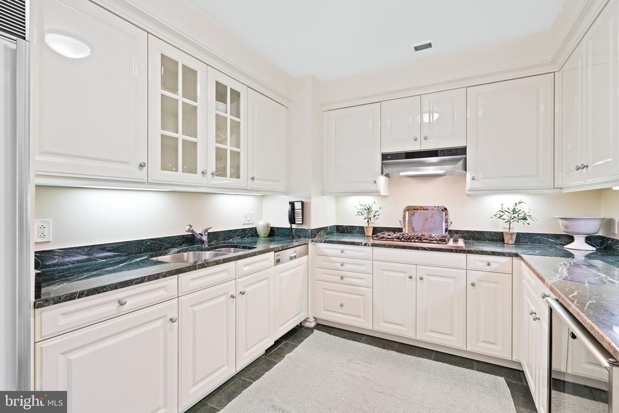 3150 SOUTH STREET NW Unit: 1C