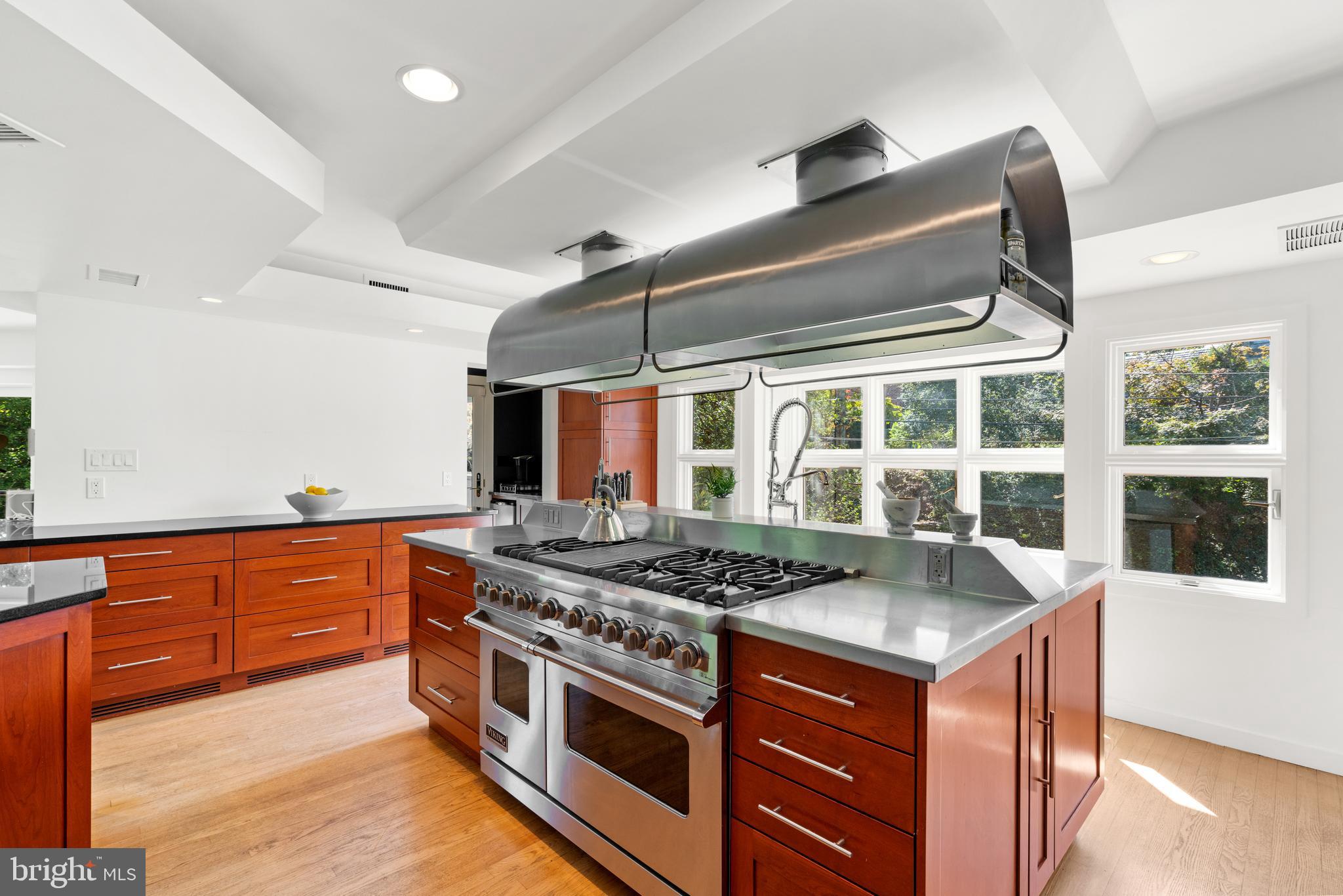 4830 Loughboro ROAD NW