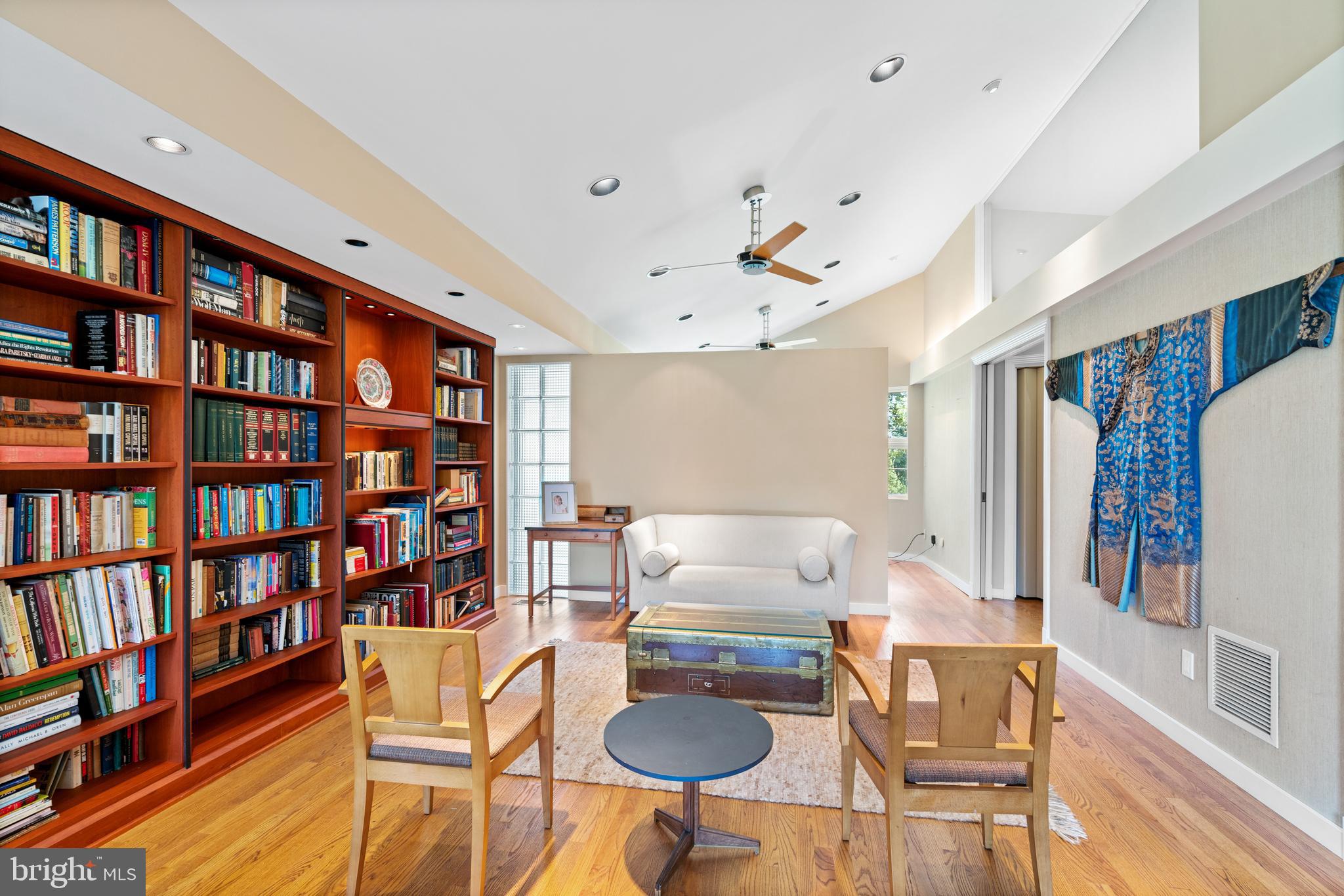 4830 Loughboro ROAD NW