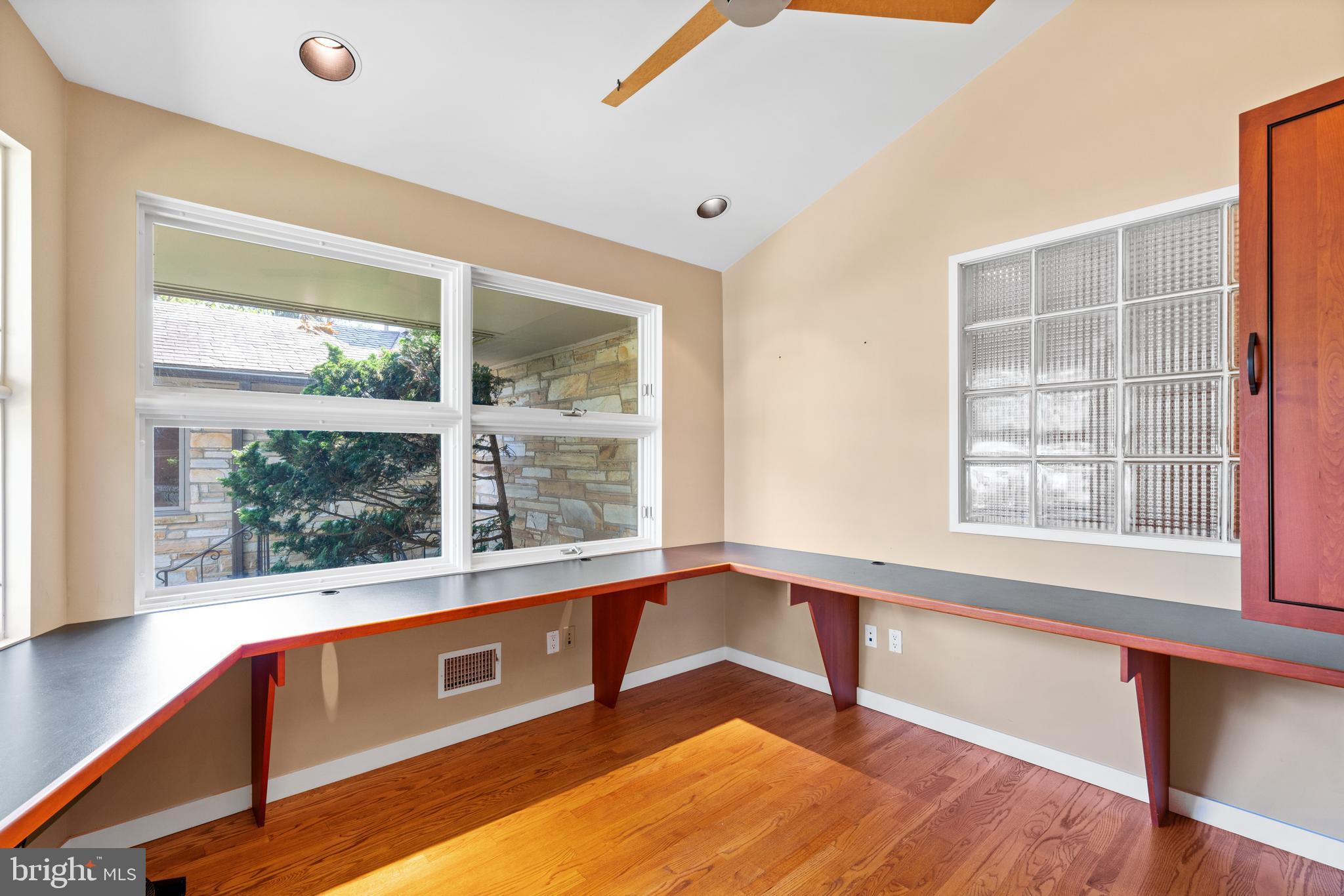 4830 Loughboro ROAD NW