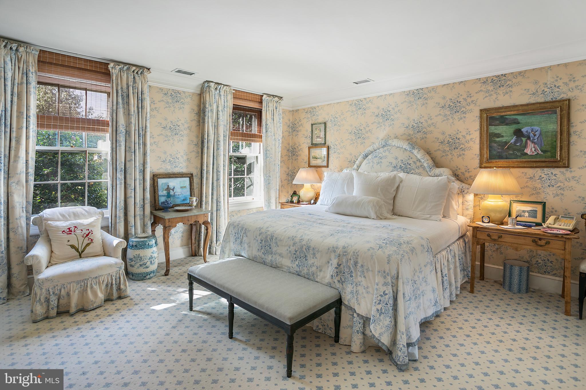 4435 CATHEDRAL AVENUE NW