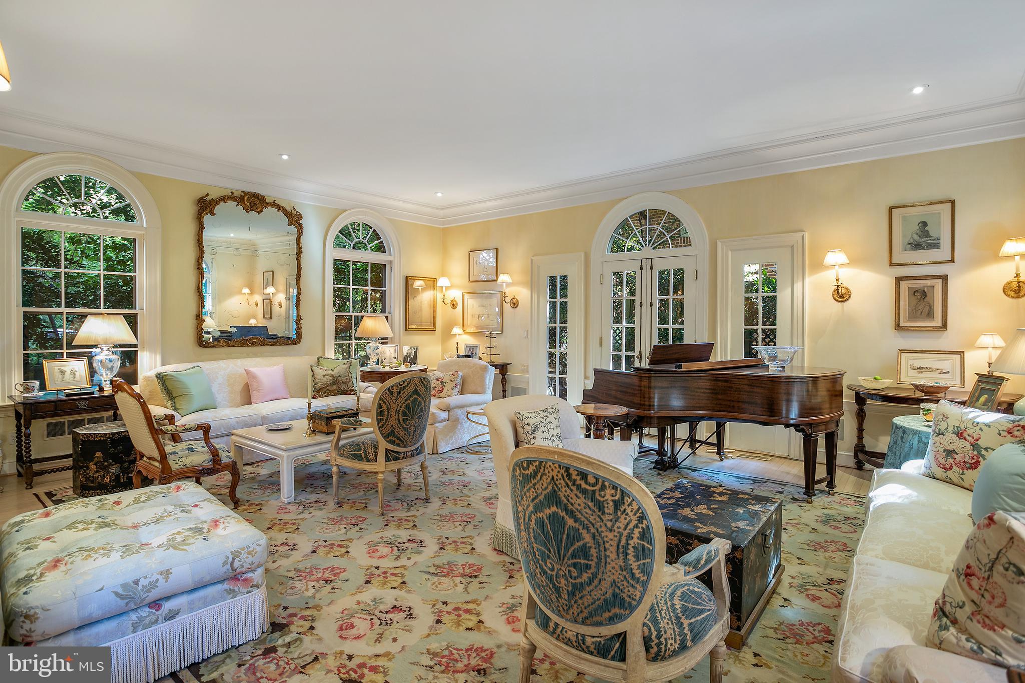 4435 CATHEDRAL AVENUE NW