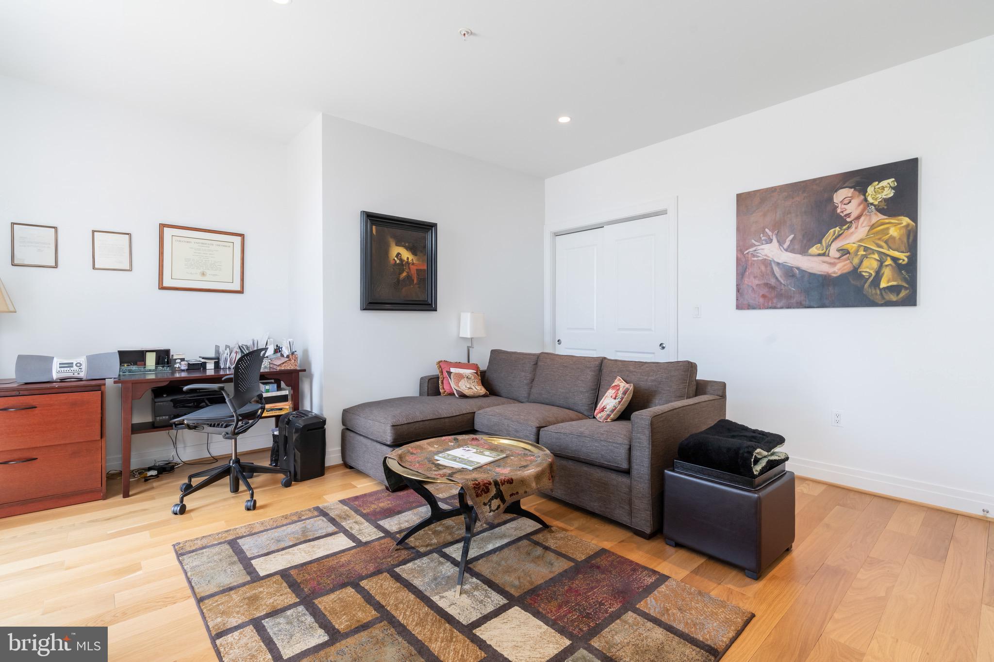3052 R STREET NW Unit: 306