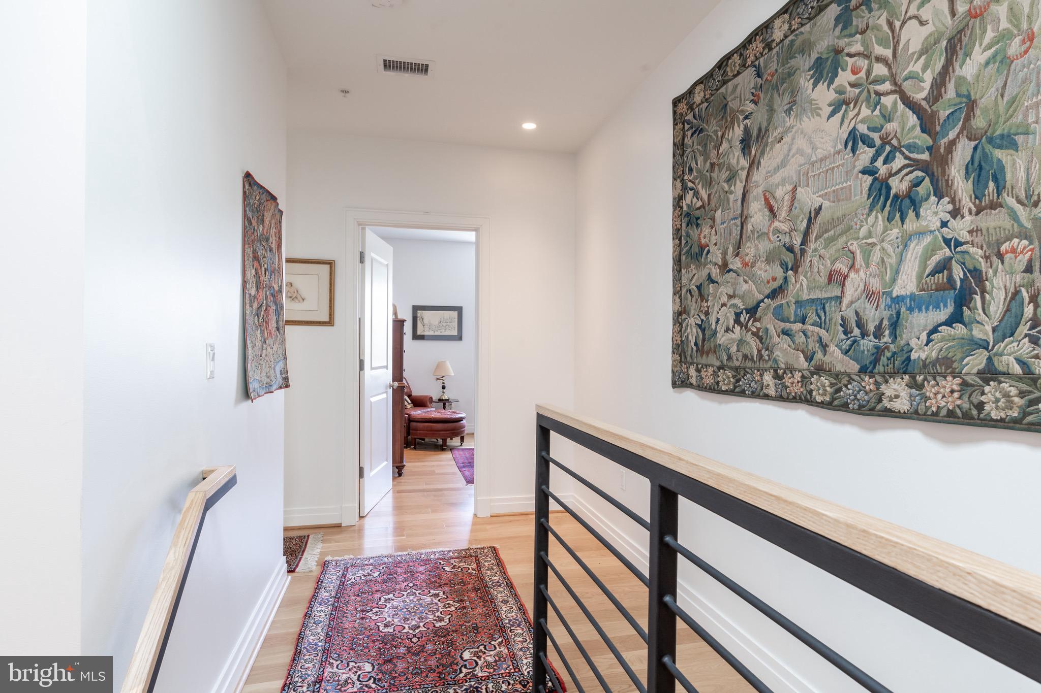 3052 R STREET NW Unit: 306