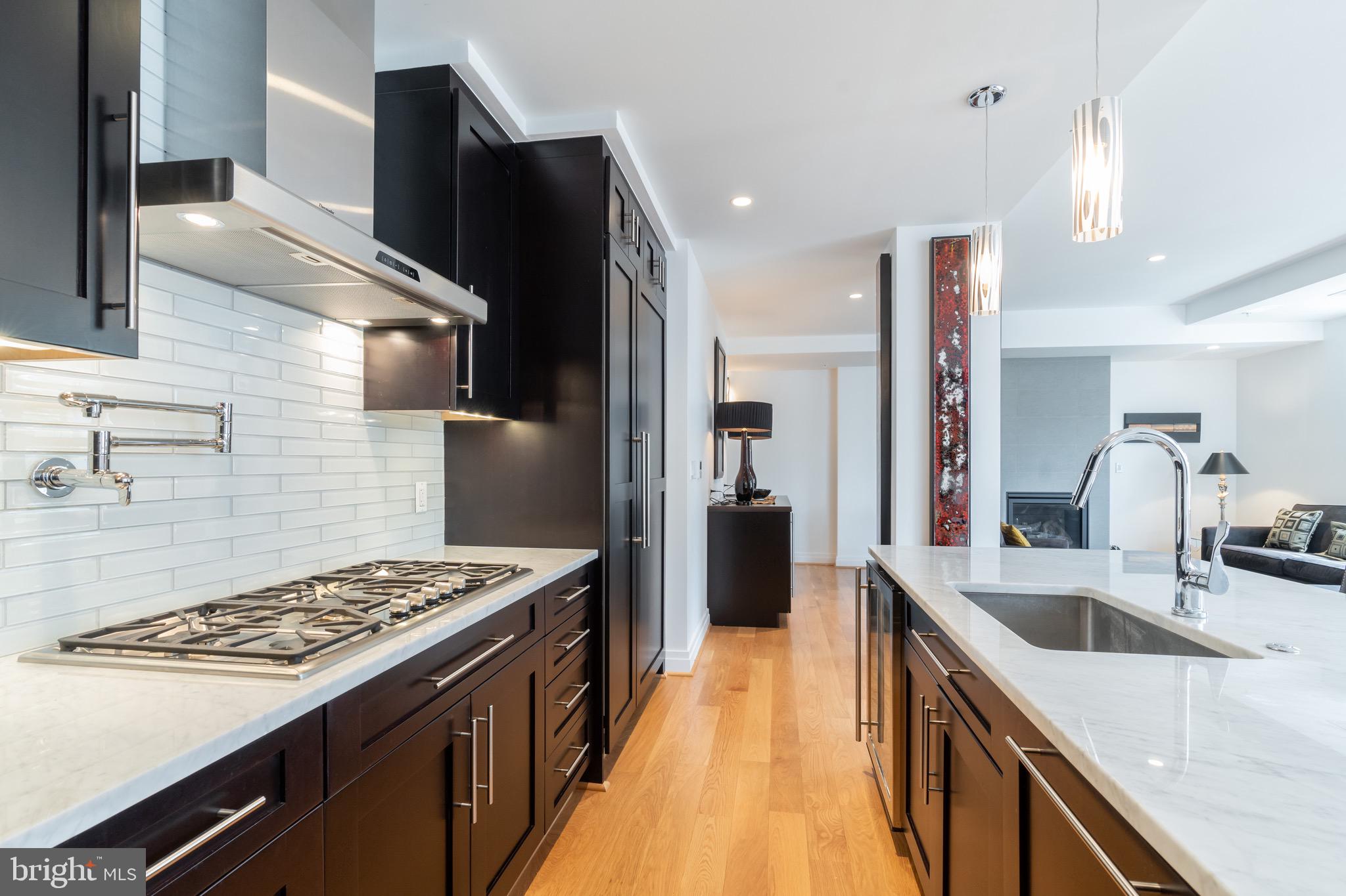 3052 R STREET NW Unit: 306