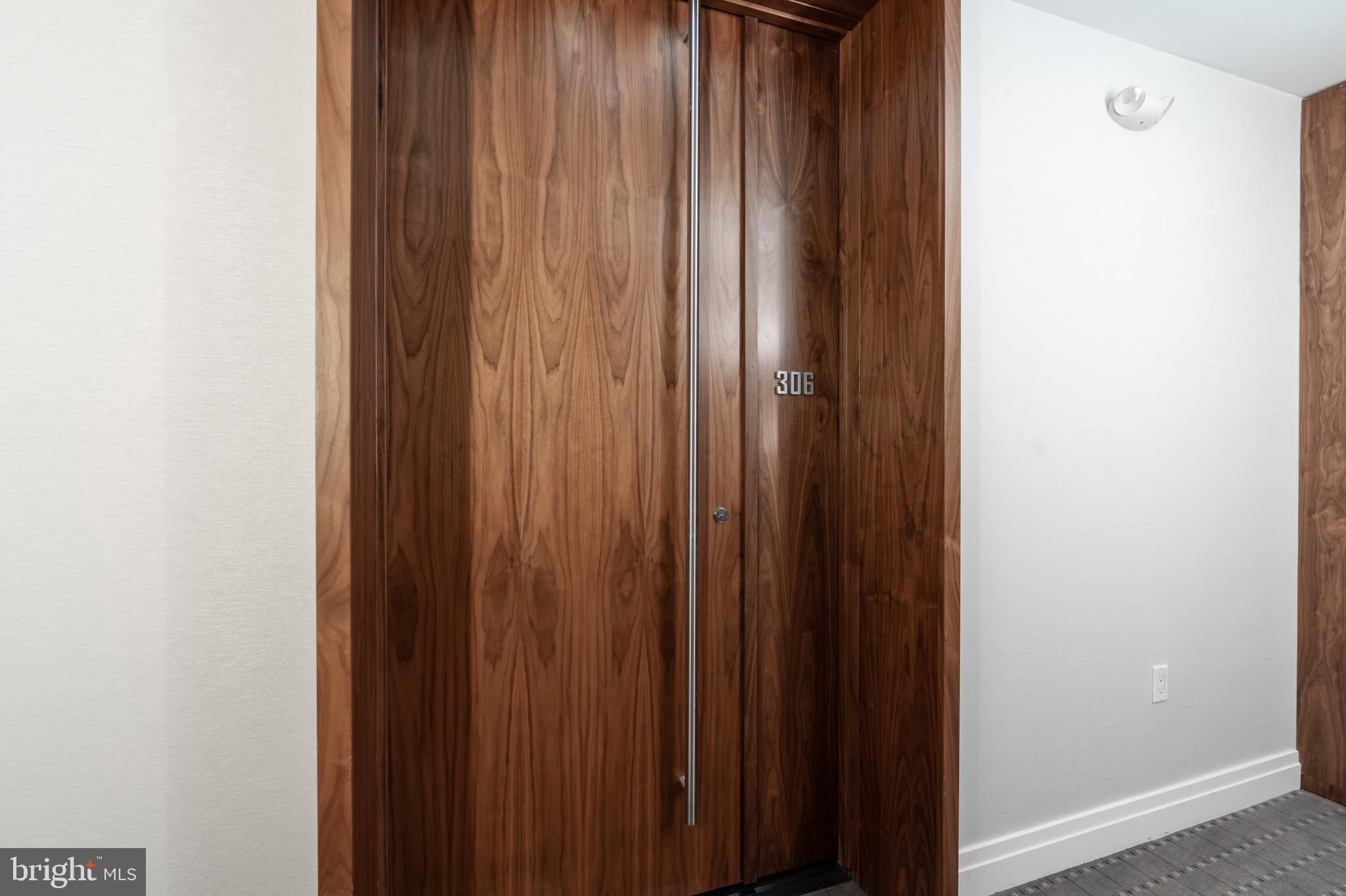 3052 R STREET NW Unit: 306