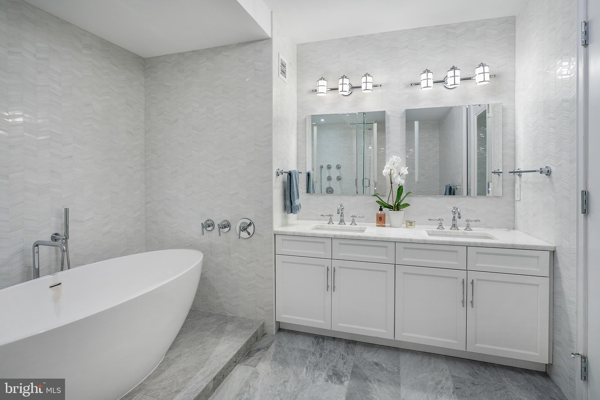 1155 23rd STREET NW Unit: 5A