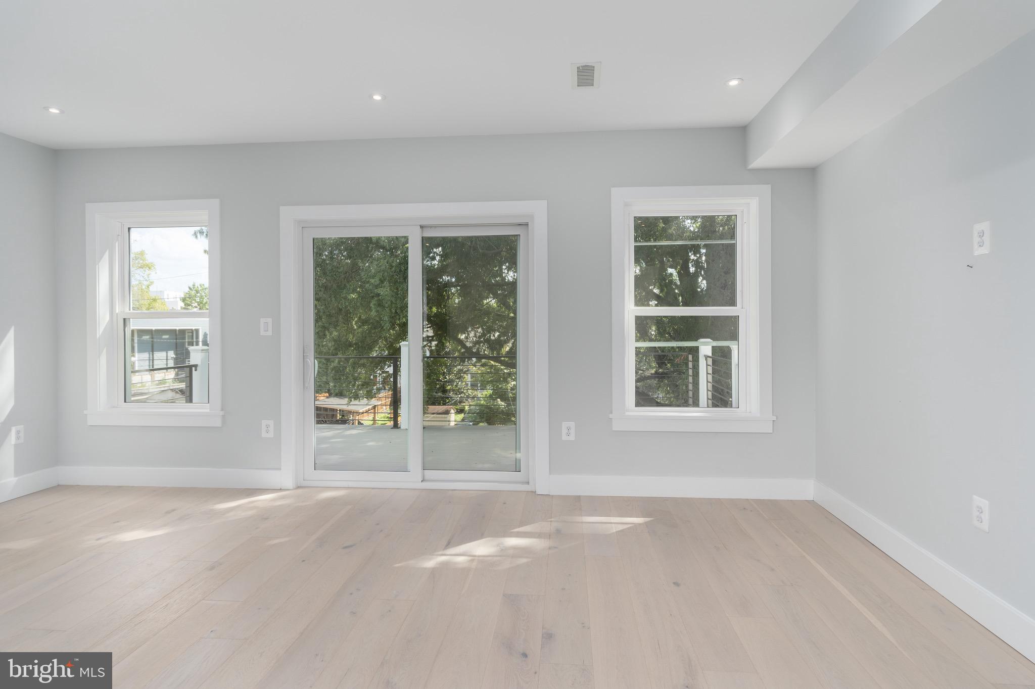 1128 Buchanan STREET NW Unit: 3