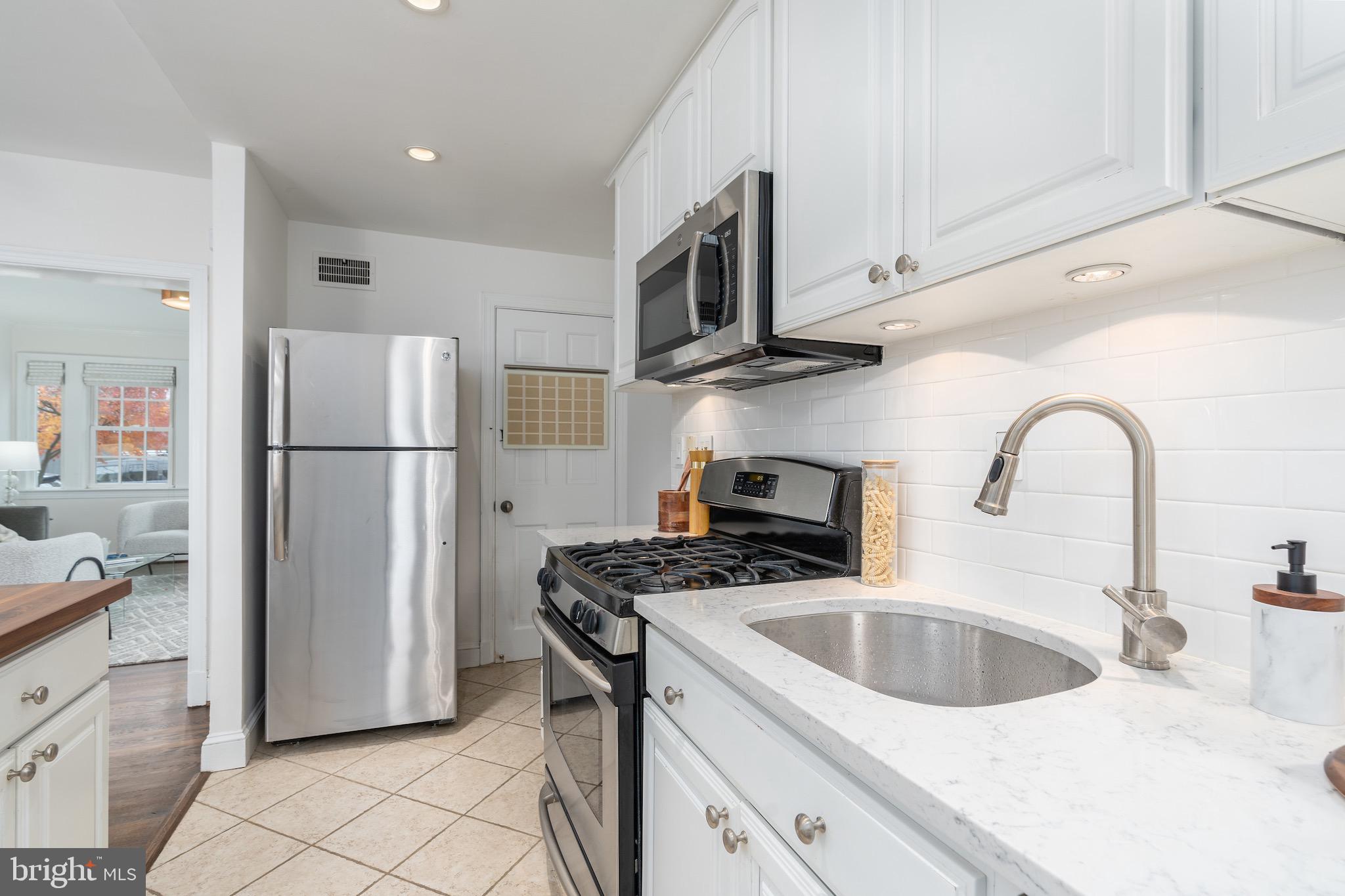 2311 Huidekoper PLACE NW