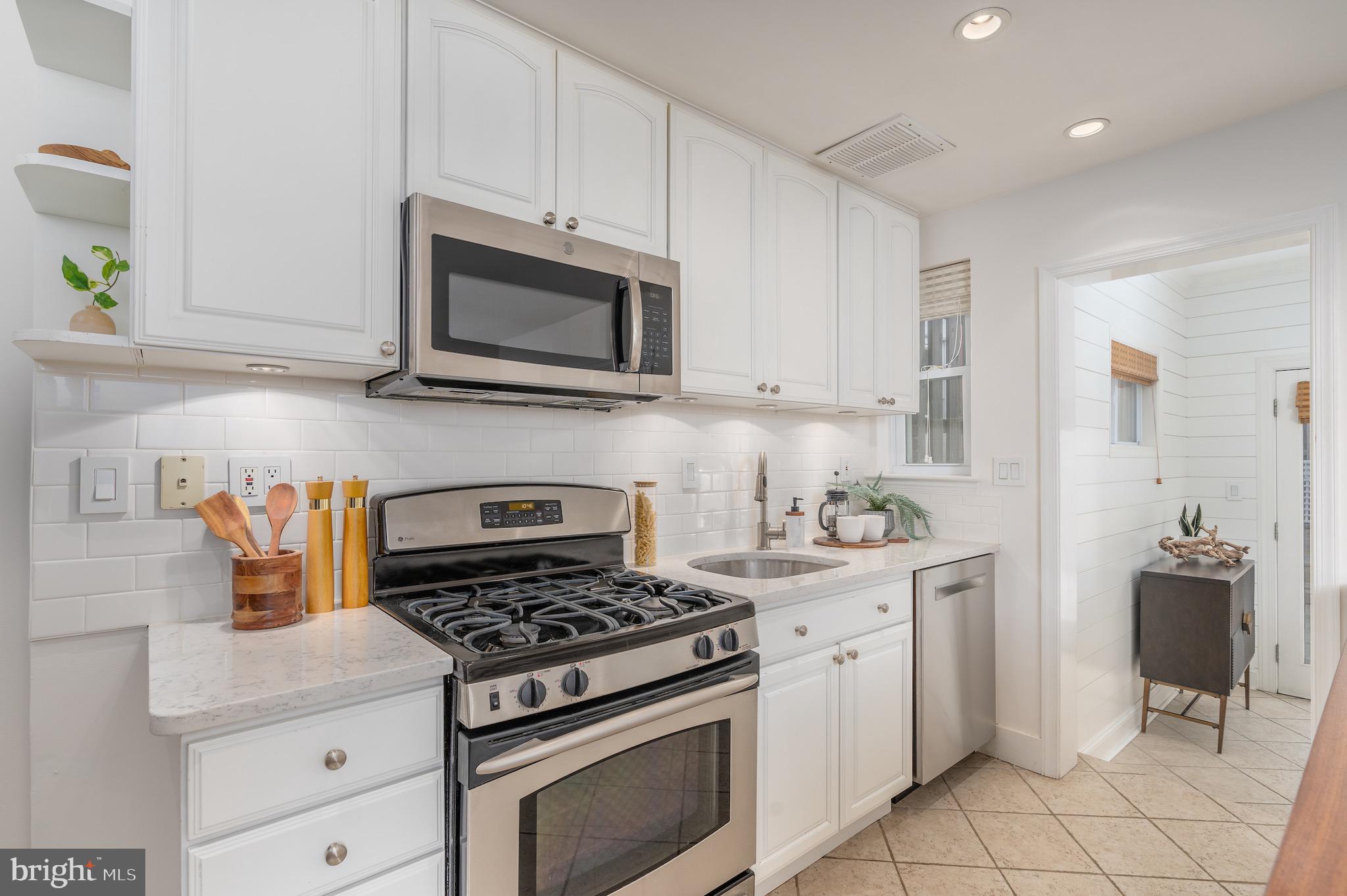 2311 Huidekoper PLACE NW