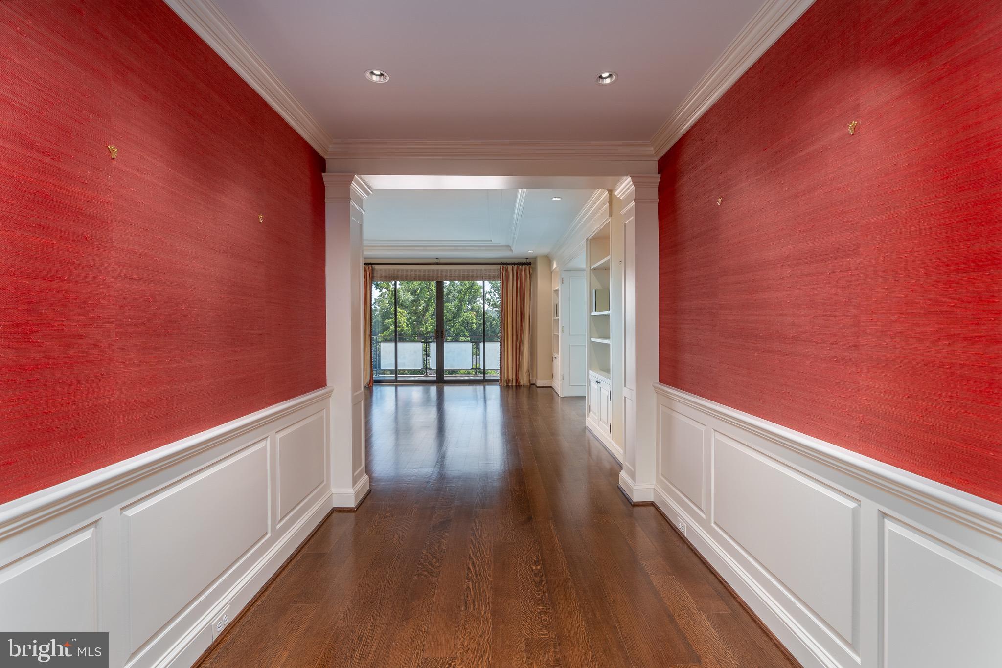 2700 Calvert STREET NW Unit: 716