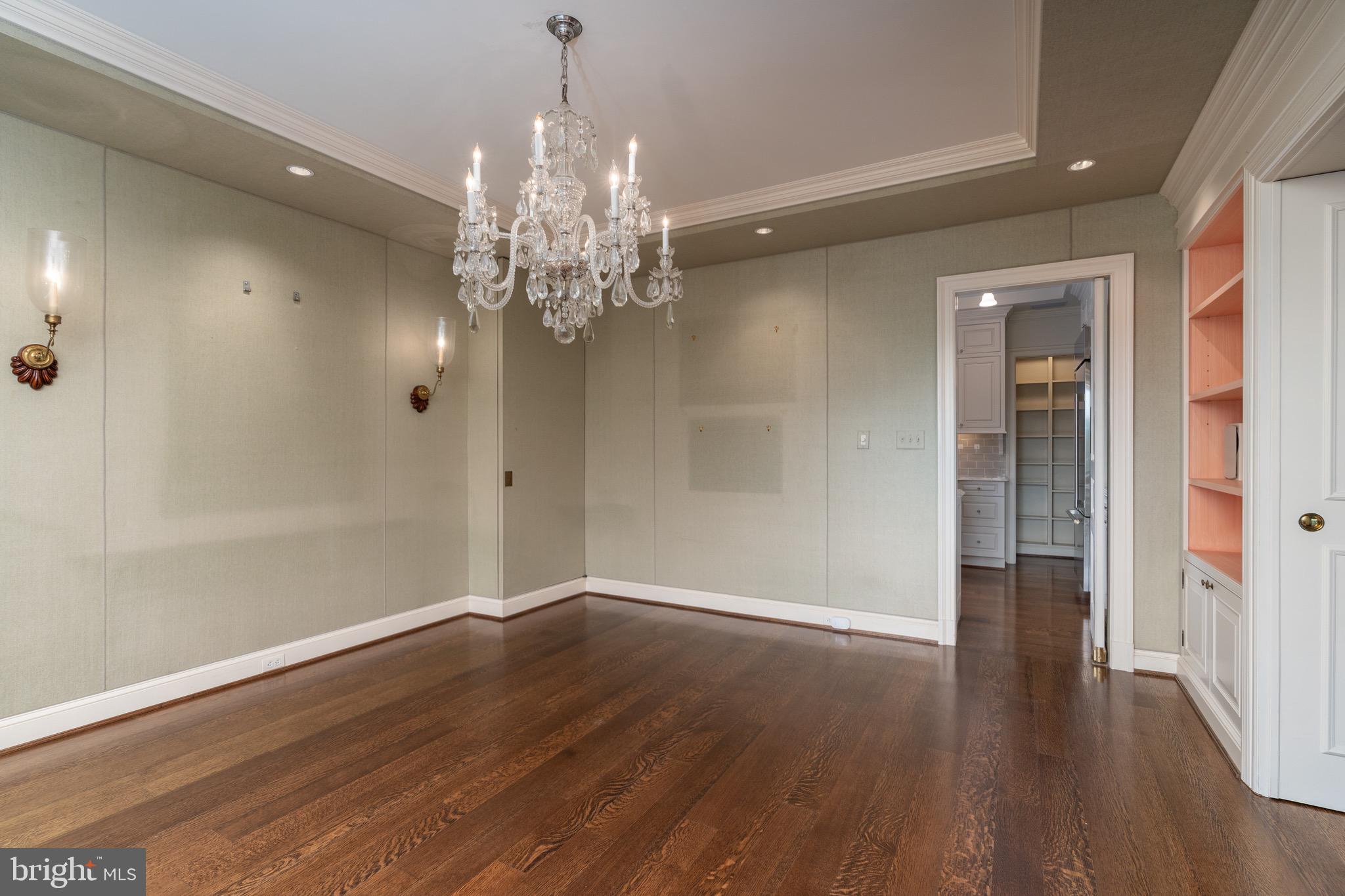 2700 Calvert STREET NW Unit: 716