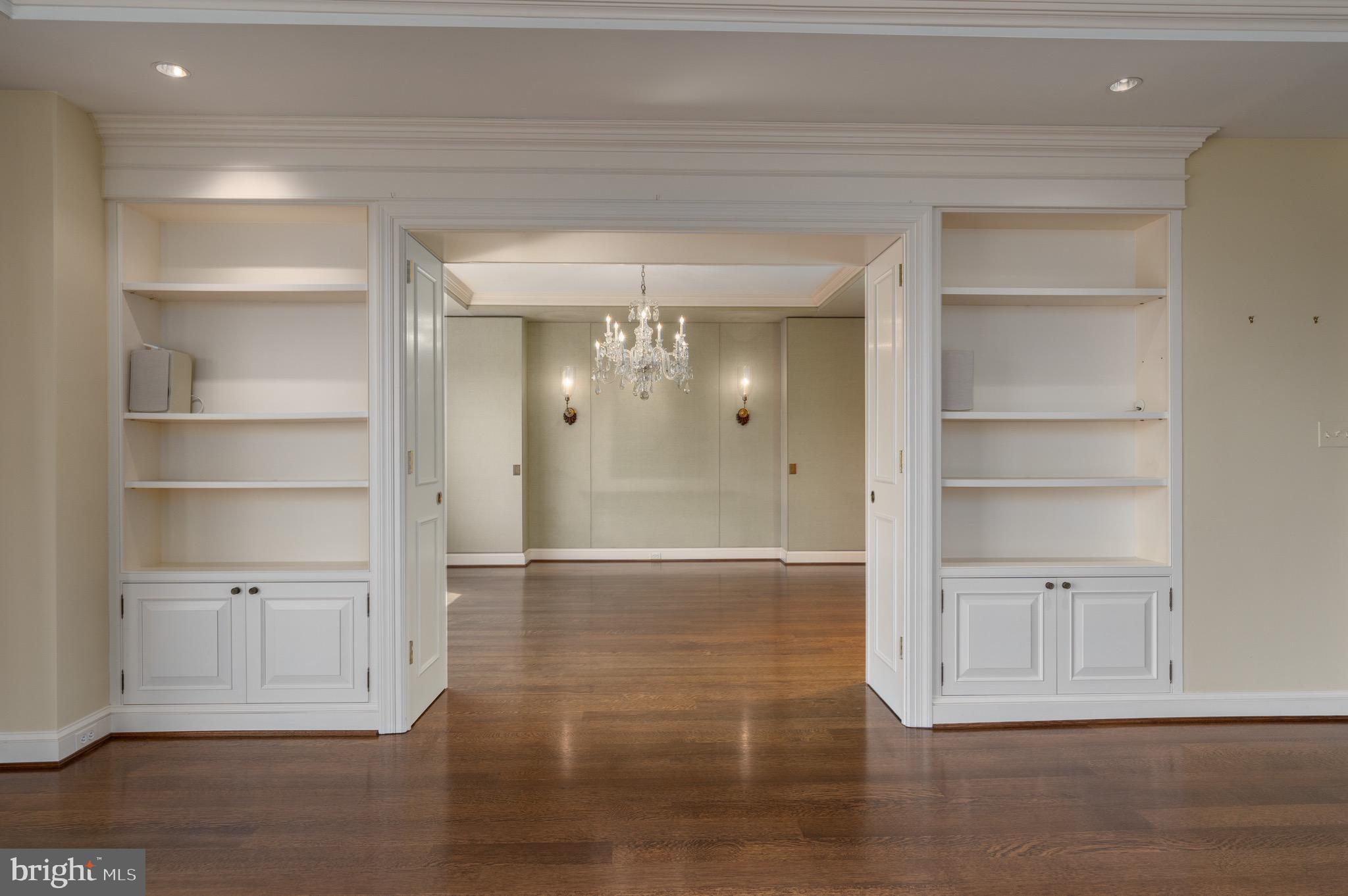 2700 Calvert STREET NW Unit: 716