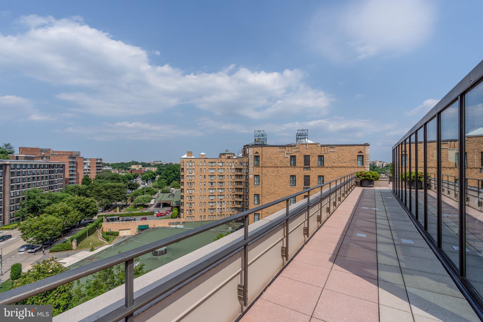 2700 Calvert STREET NW Unit: 716