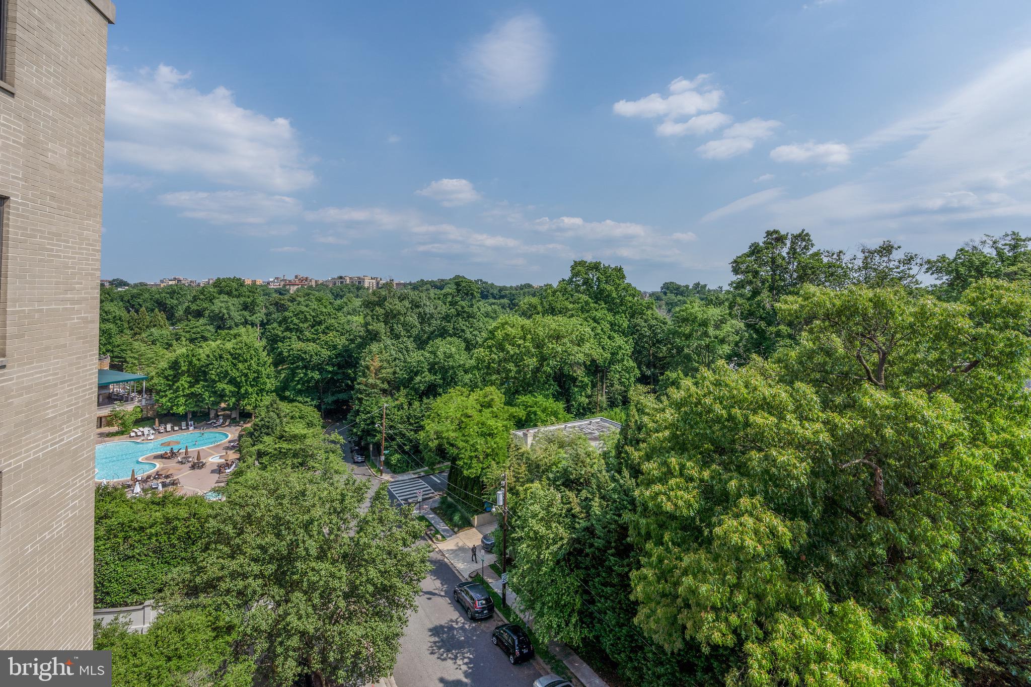 2700 Calvert STREET NW Unit: 716