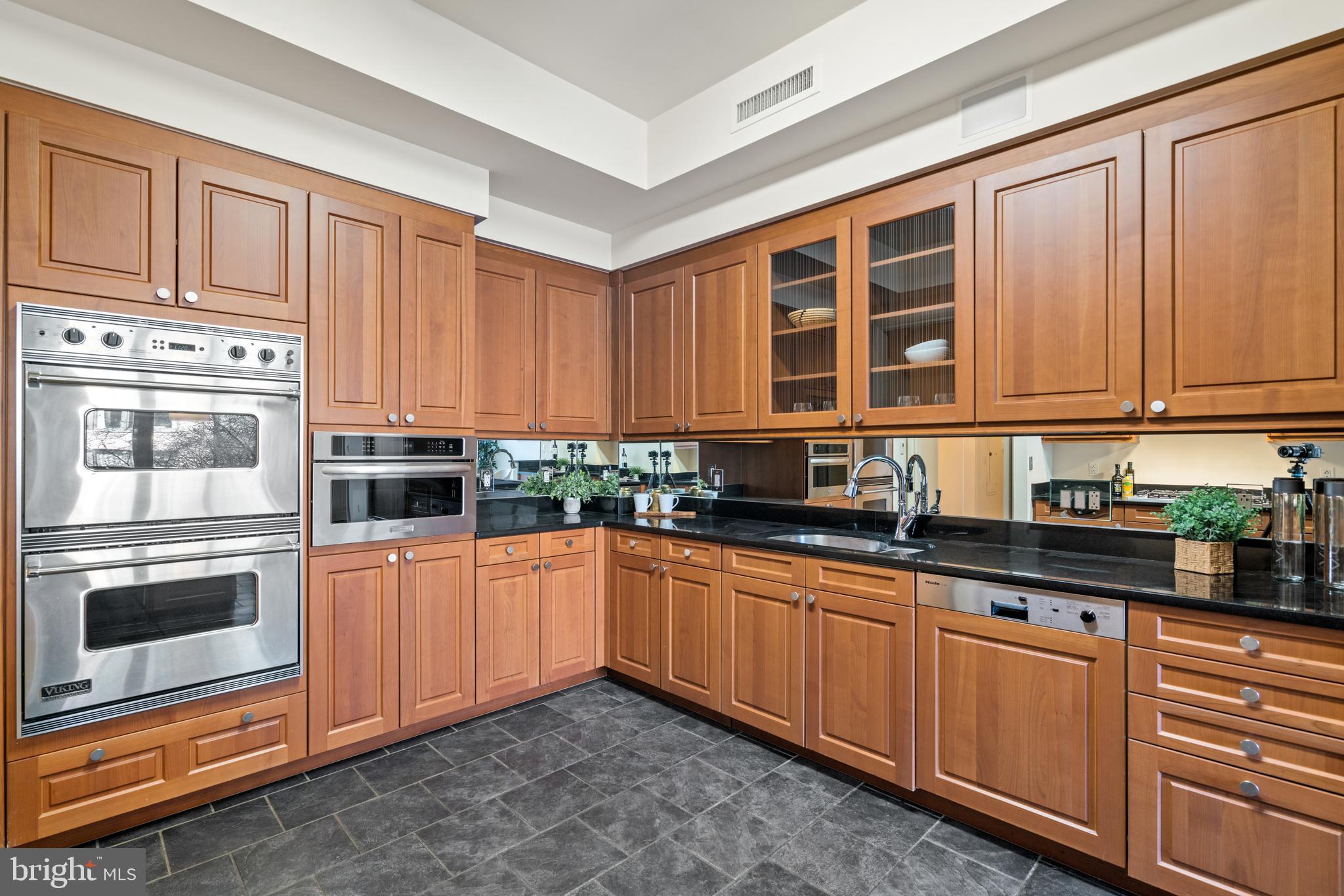 3150 South Street NW Unit: 3C
