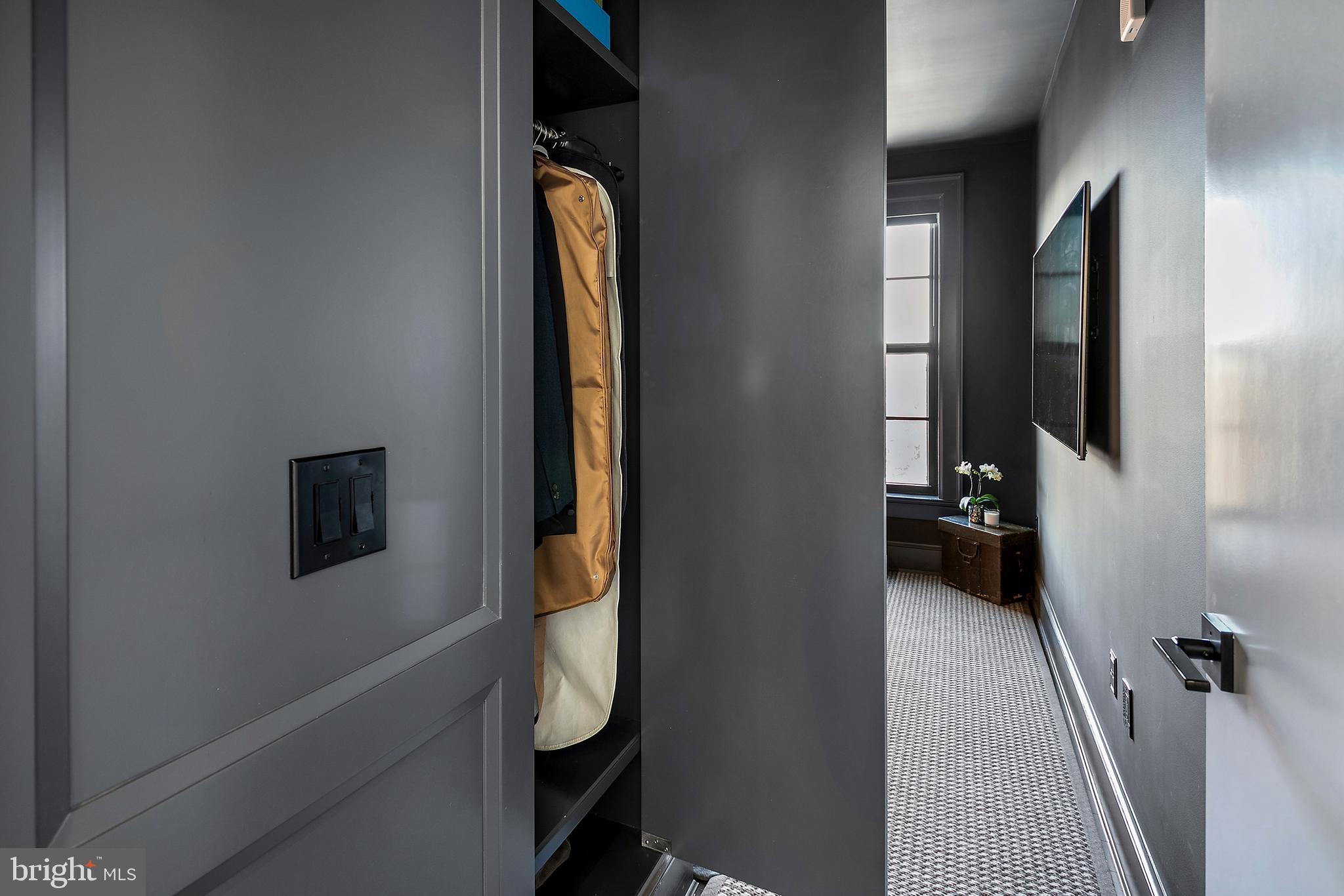 1011 M St NW #902