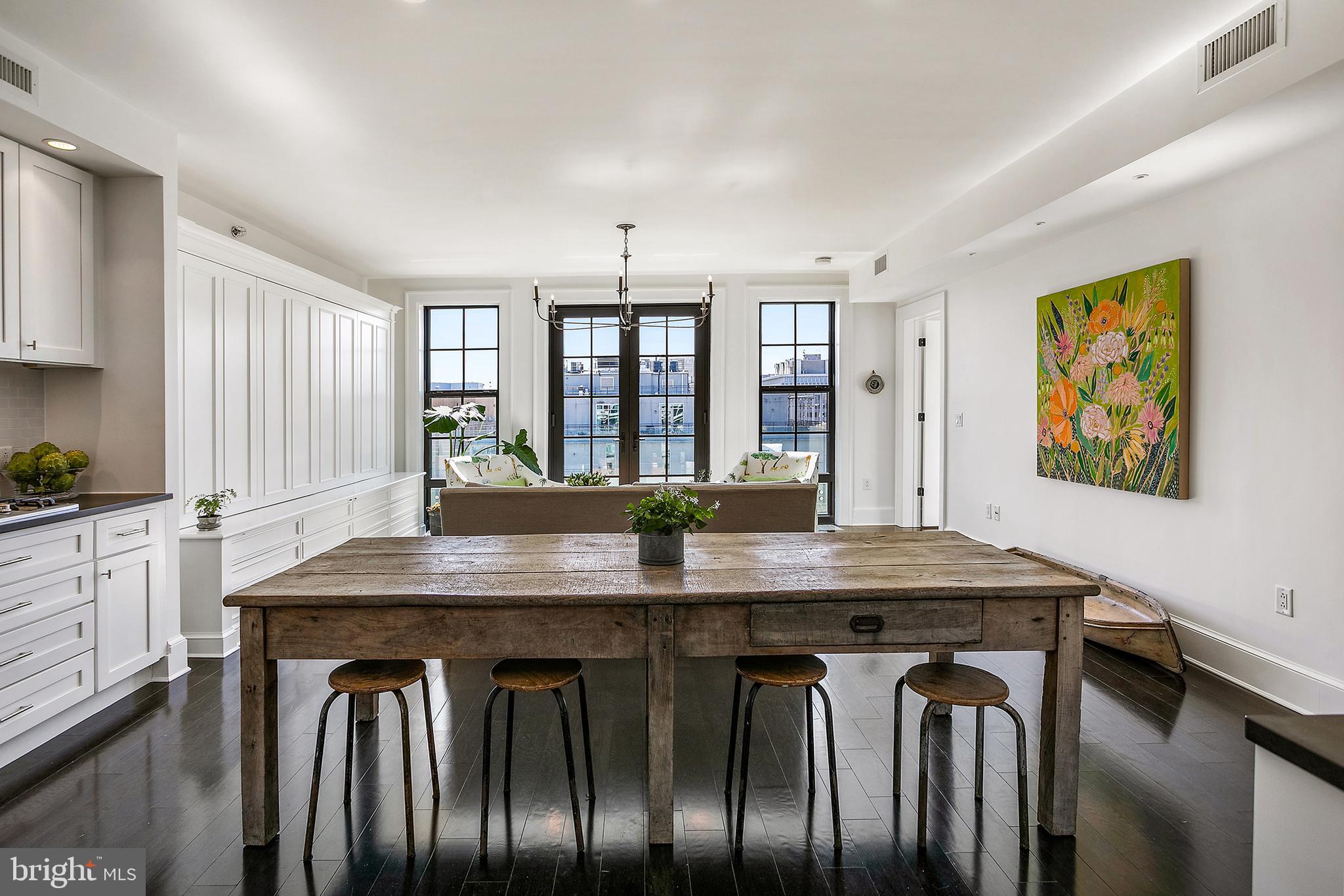 1011 M St NW #902