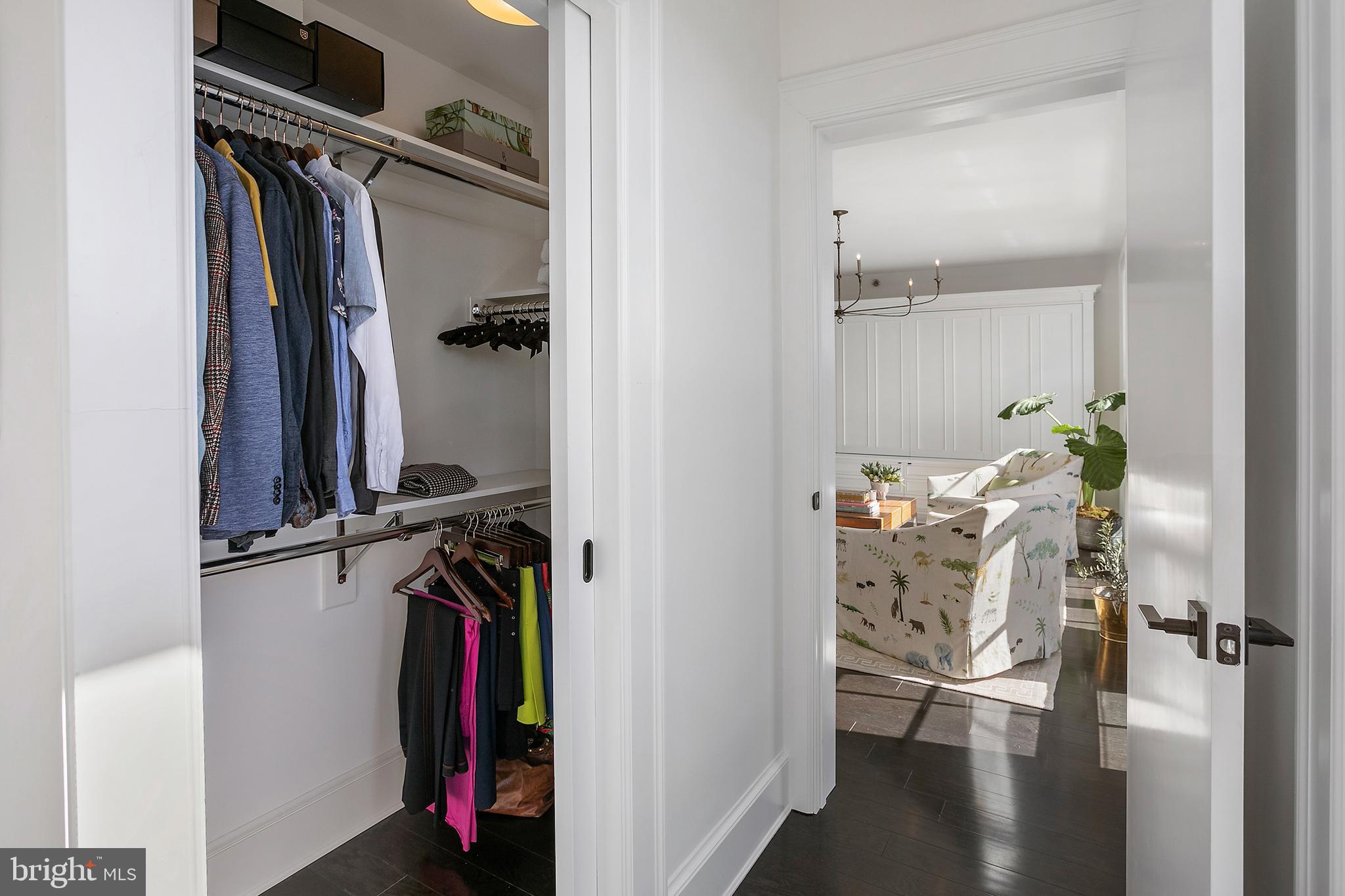 1011 M St NW #902