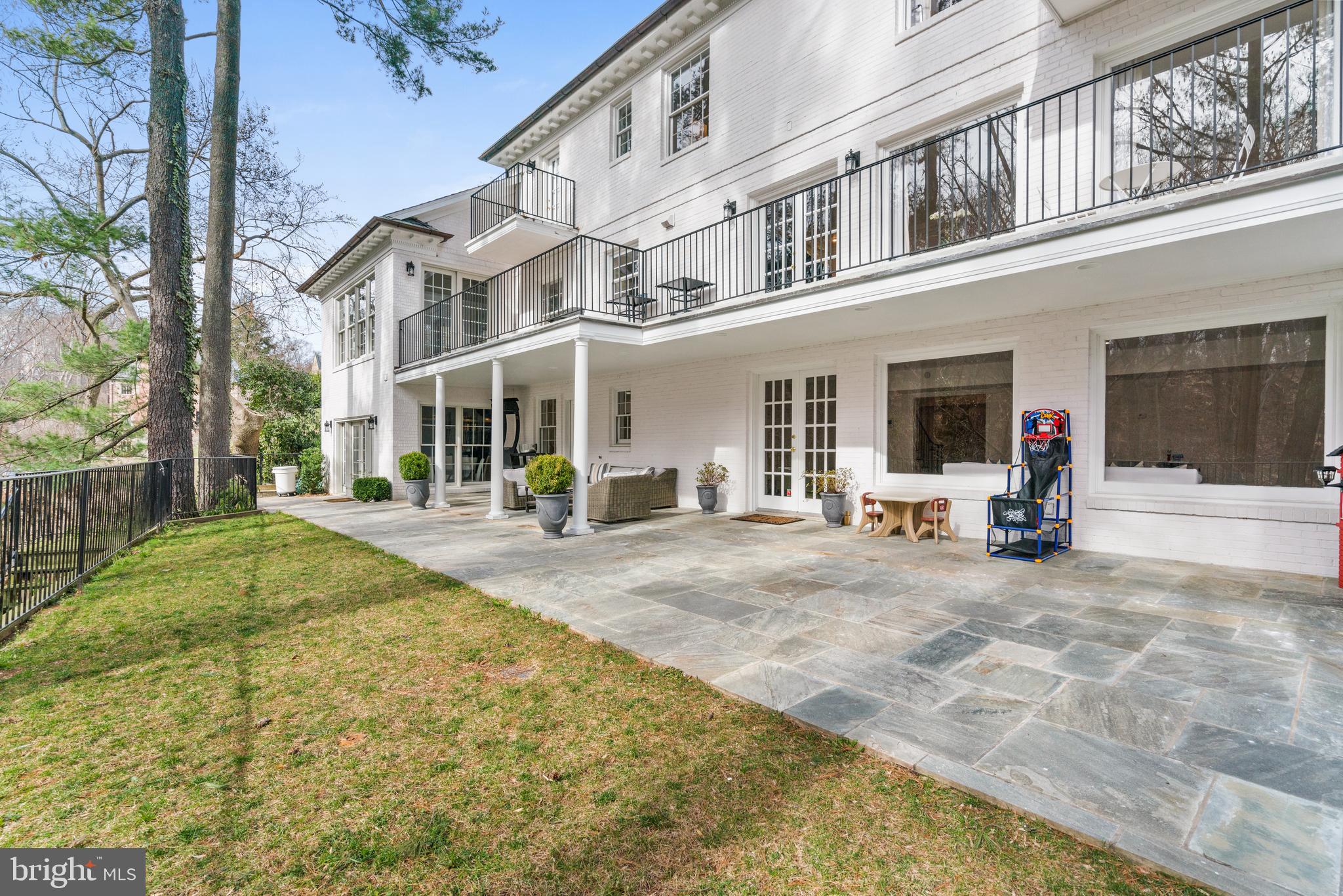 3115 Normanstone Ter NW