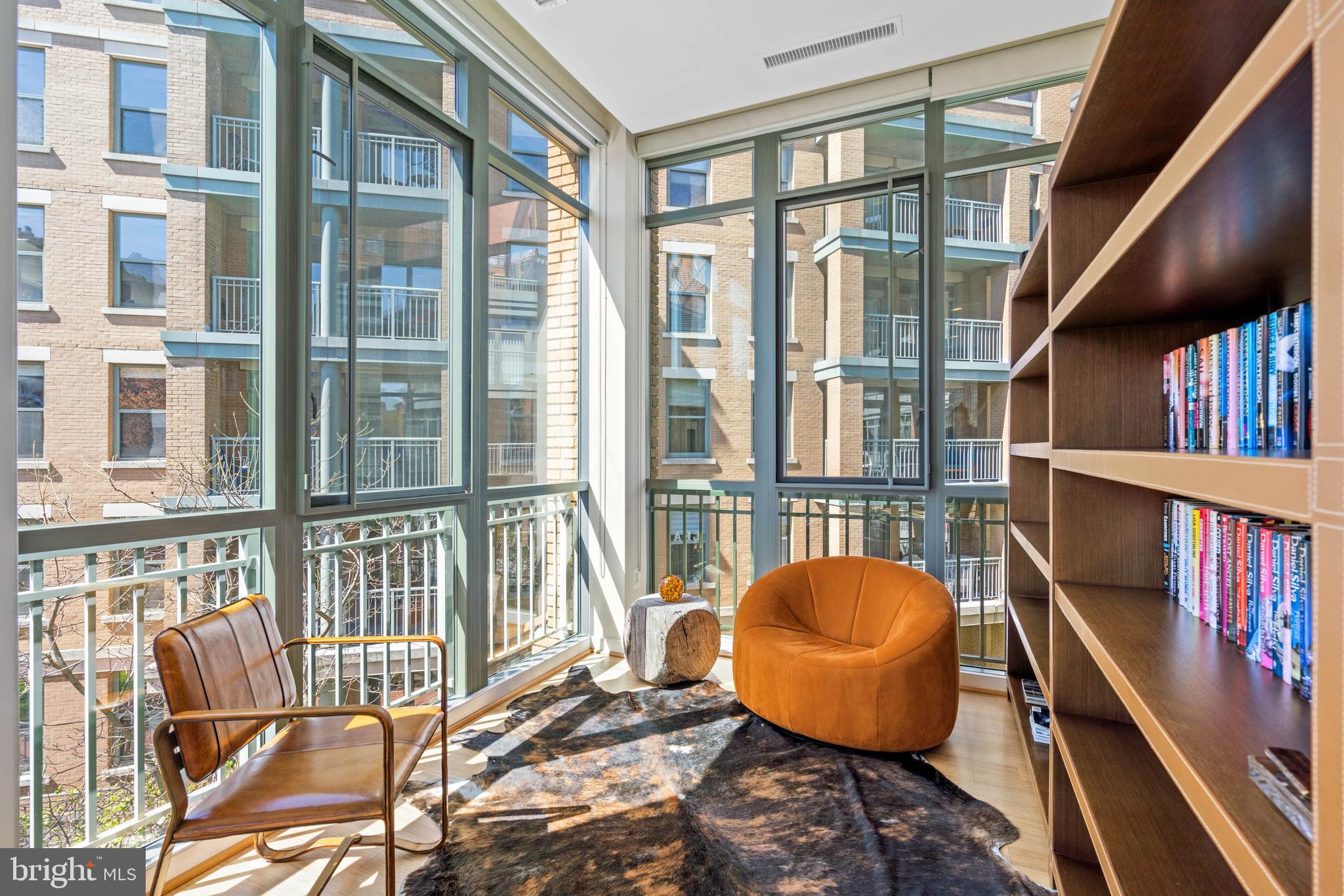 2425 L St NW #315
