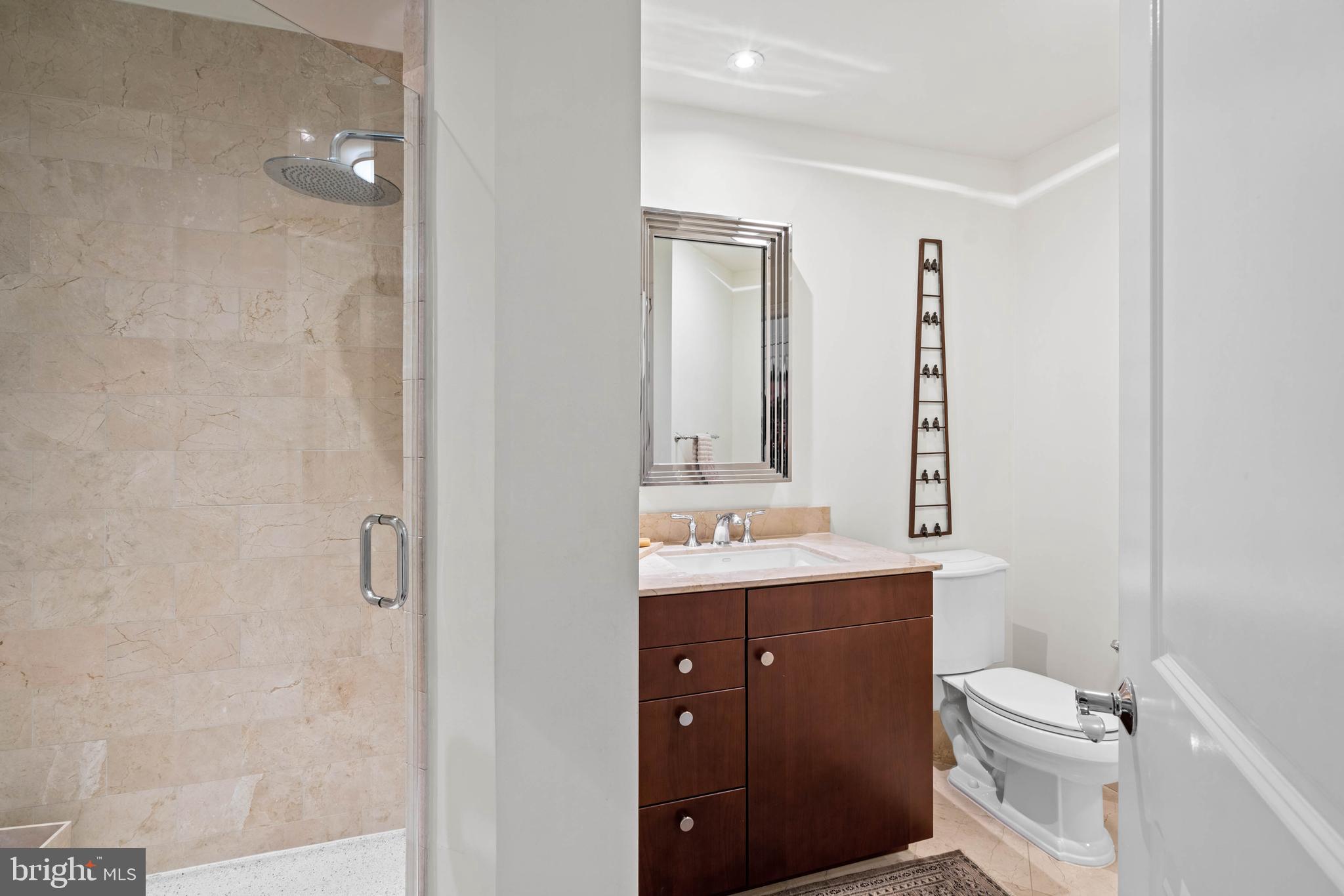 2425 L St NW #315