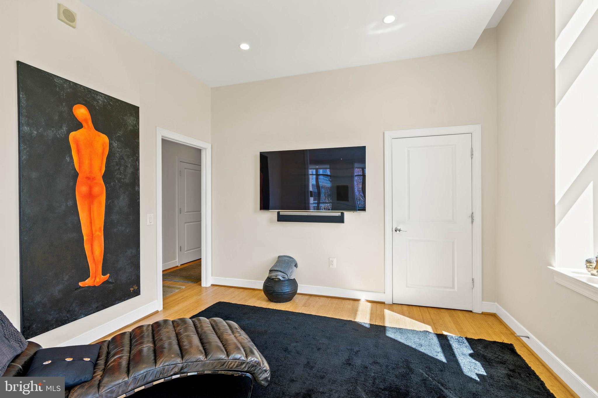 2425 L St NW #315