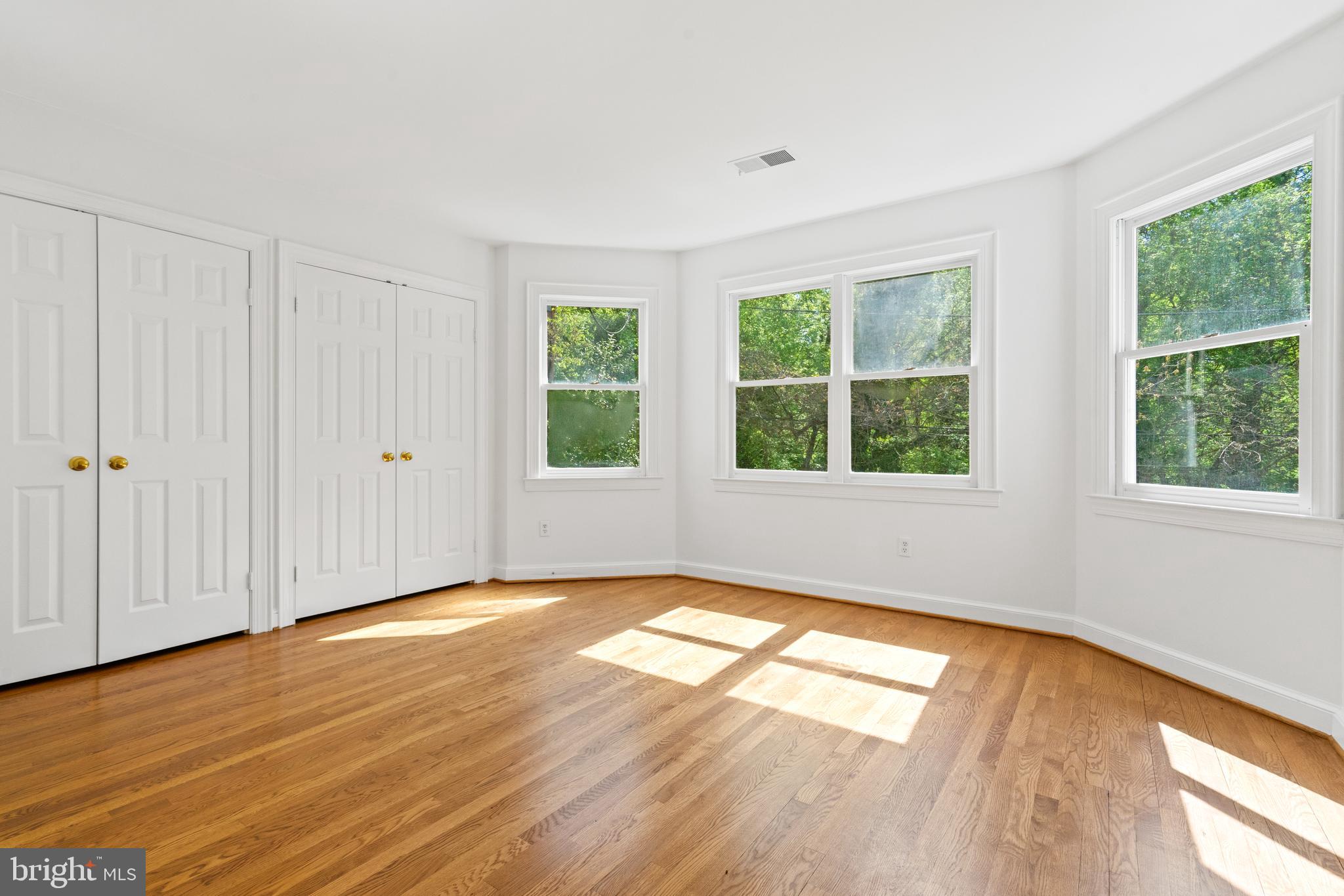 2722 Chain Bridge Rd NW