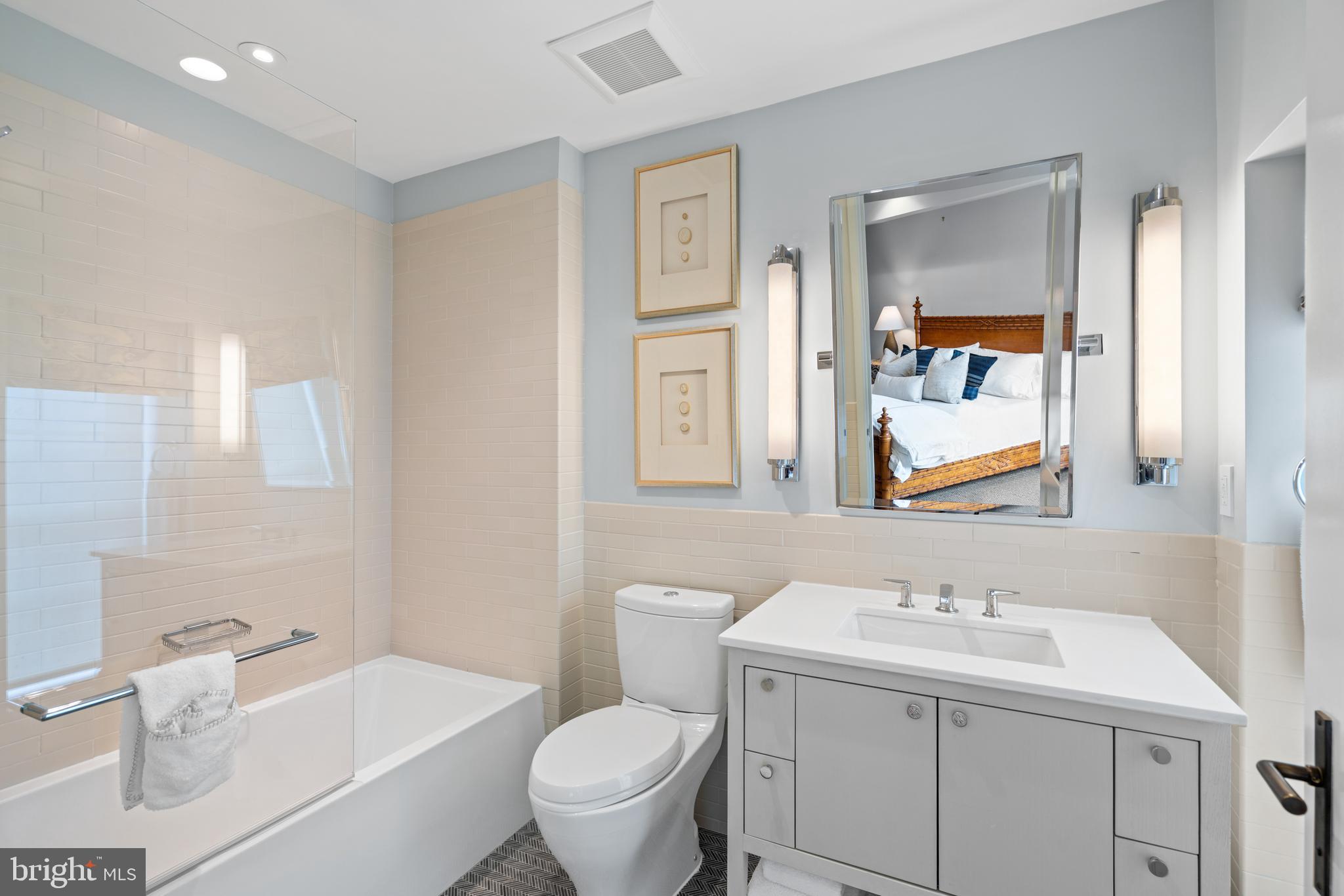 2660 CONNECTICUT AVE NW #PH-C