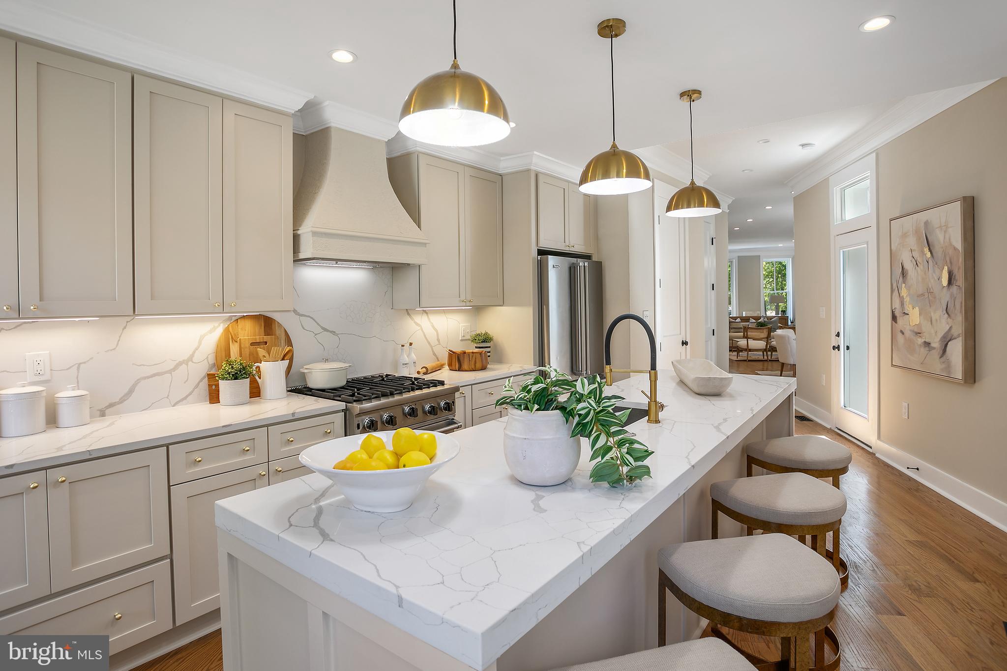 642 N Carolina Ave SE