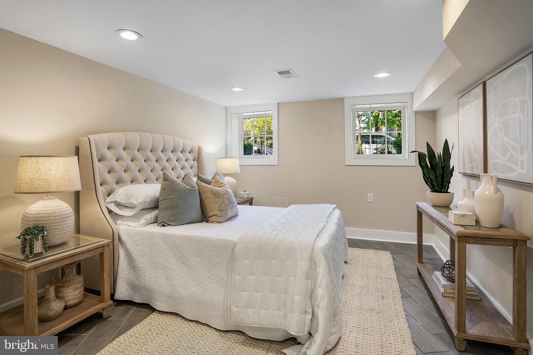 642 N Carolina Ave SE