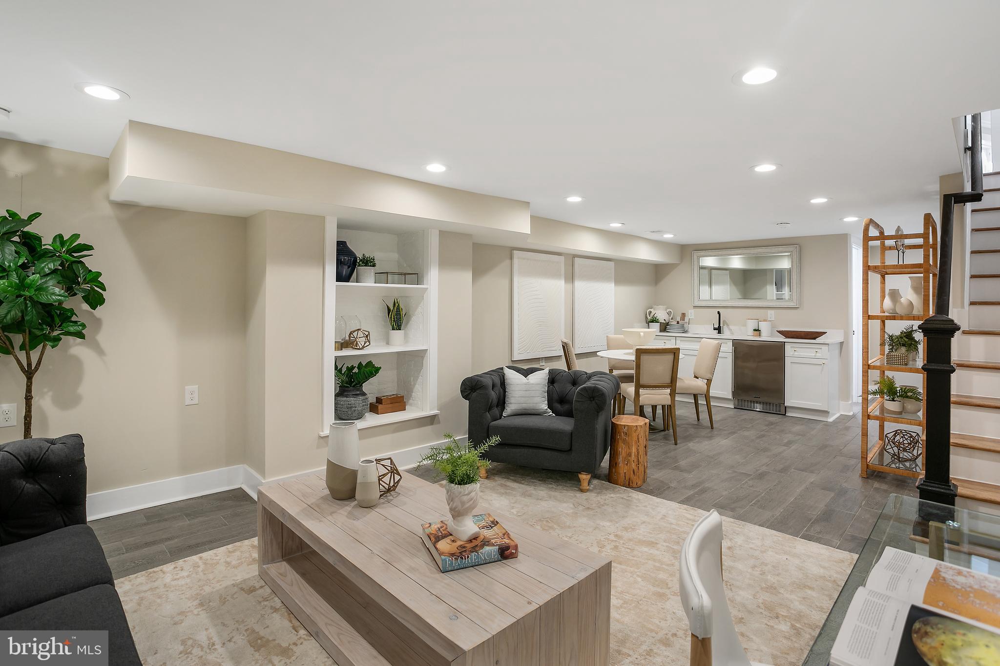 642 N Carolina Ave SE