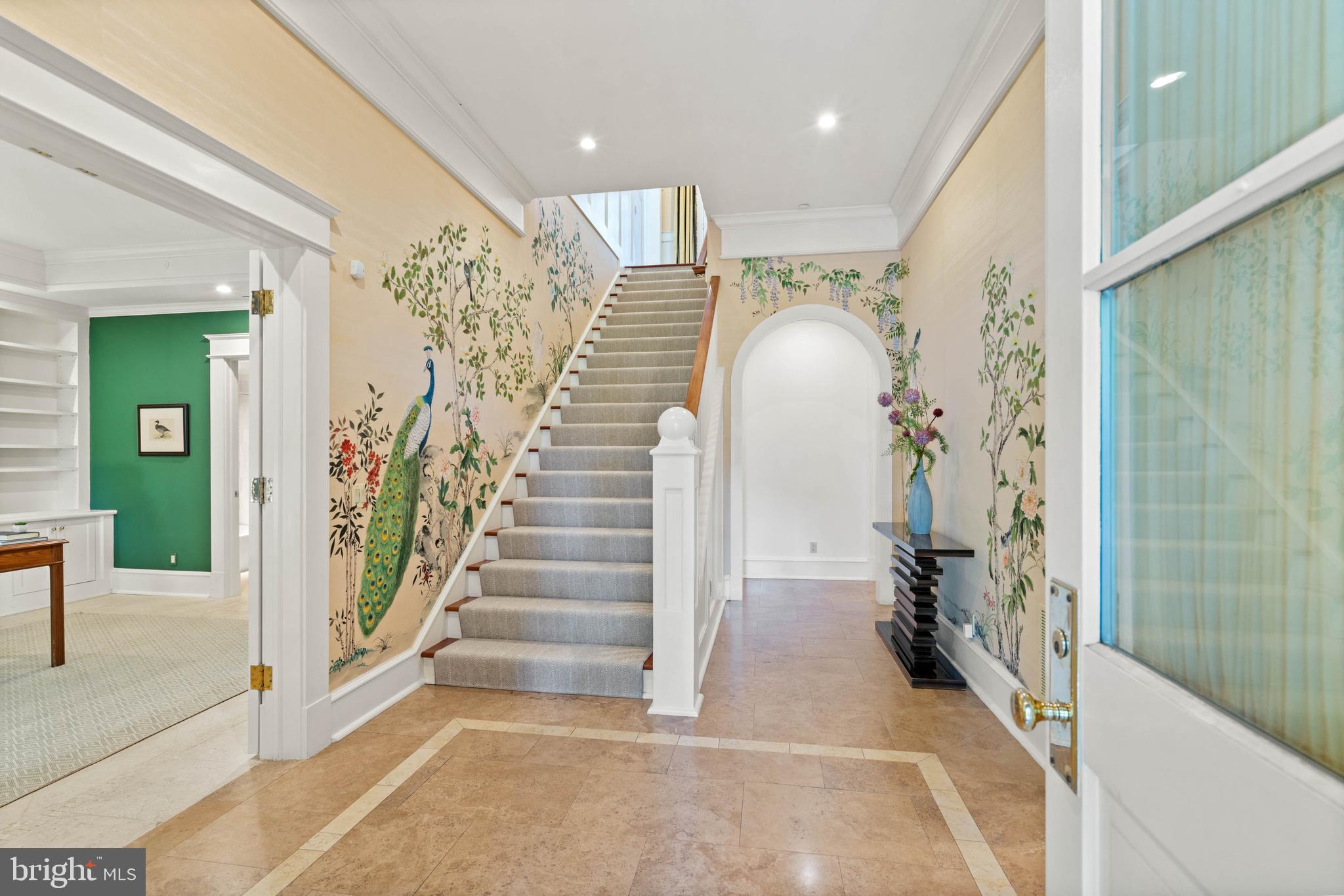 3025 University Ter NW