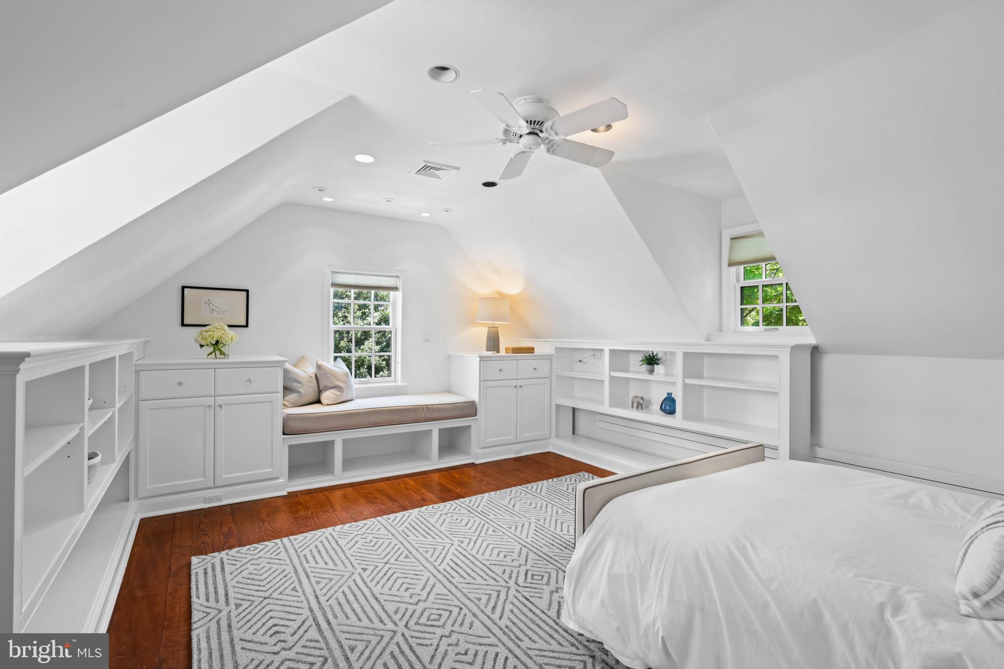 1406 34th St NW