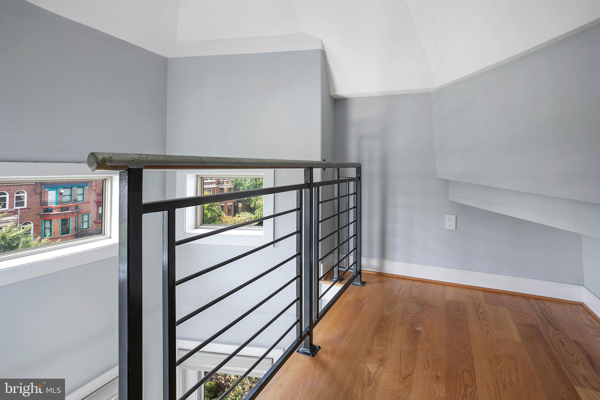 2311 1st St NW #2