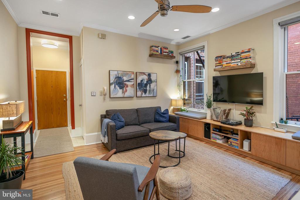 1326 Vermont Ave NW #5