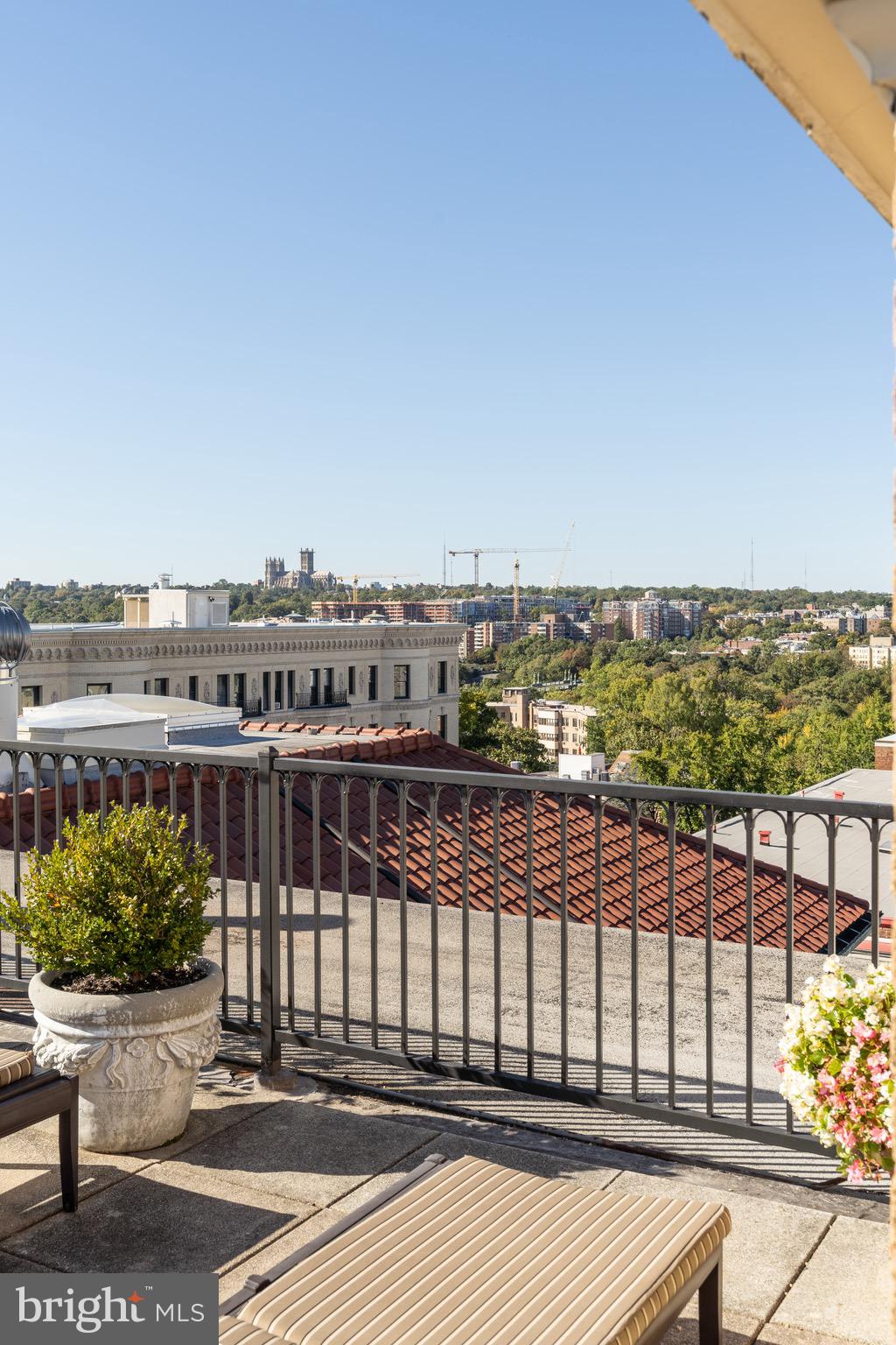 1901 Wyoming Ave NW #61