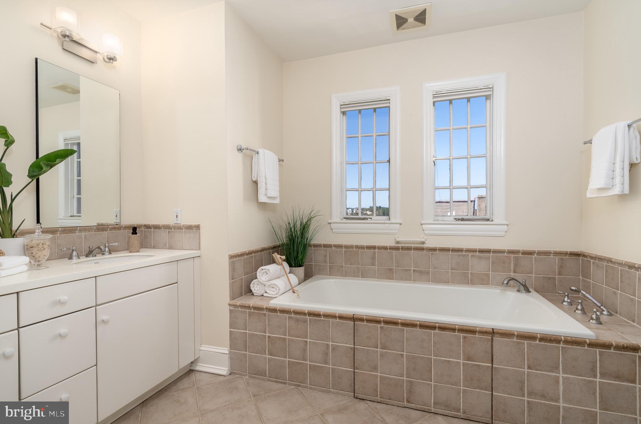 1901 Wyoming Ave NW #61