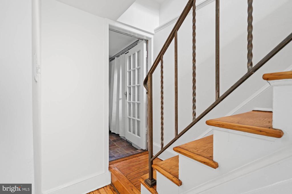 2621 O St NW