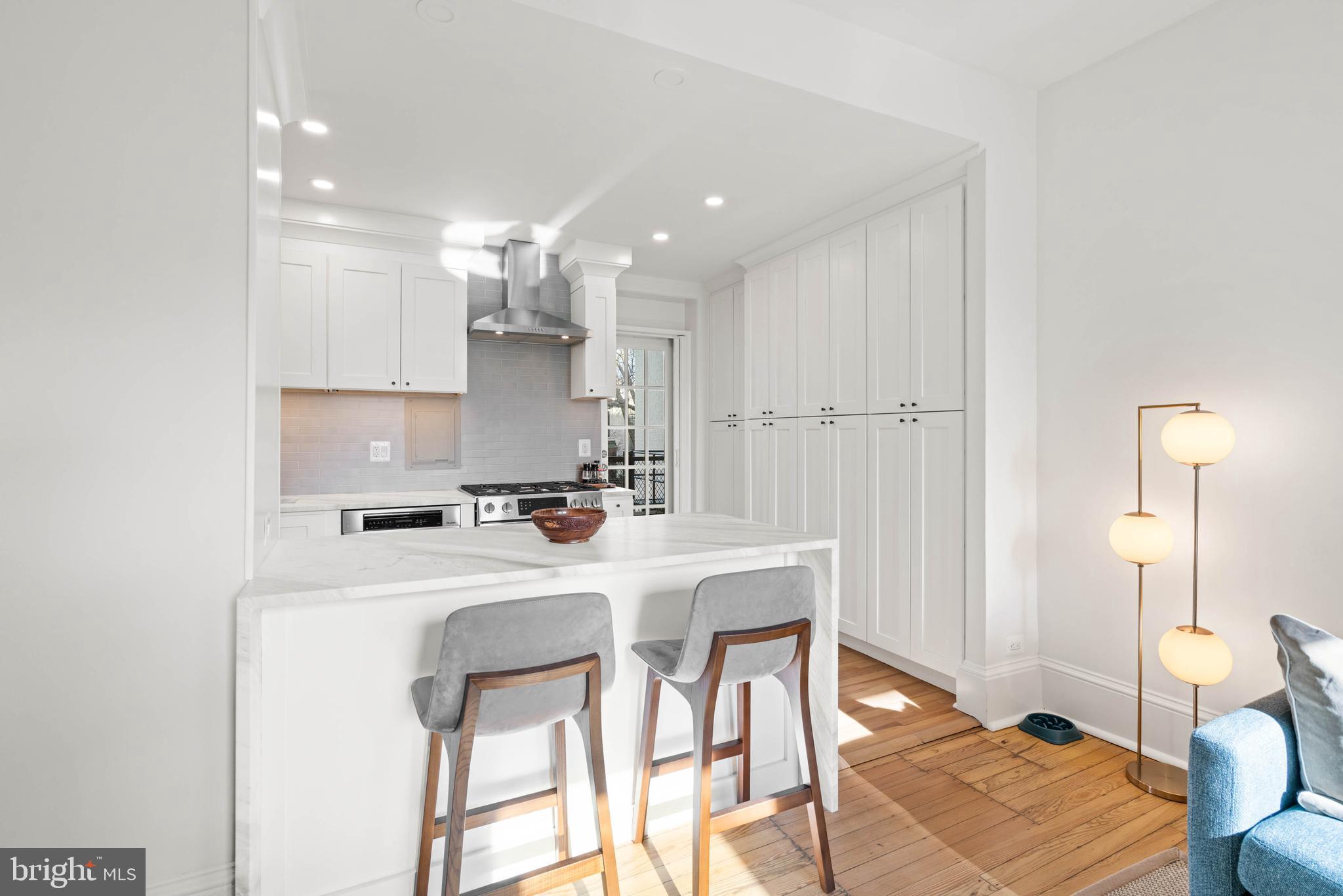 2205 California St NW #204
