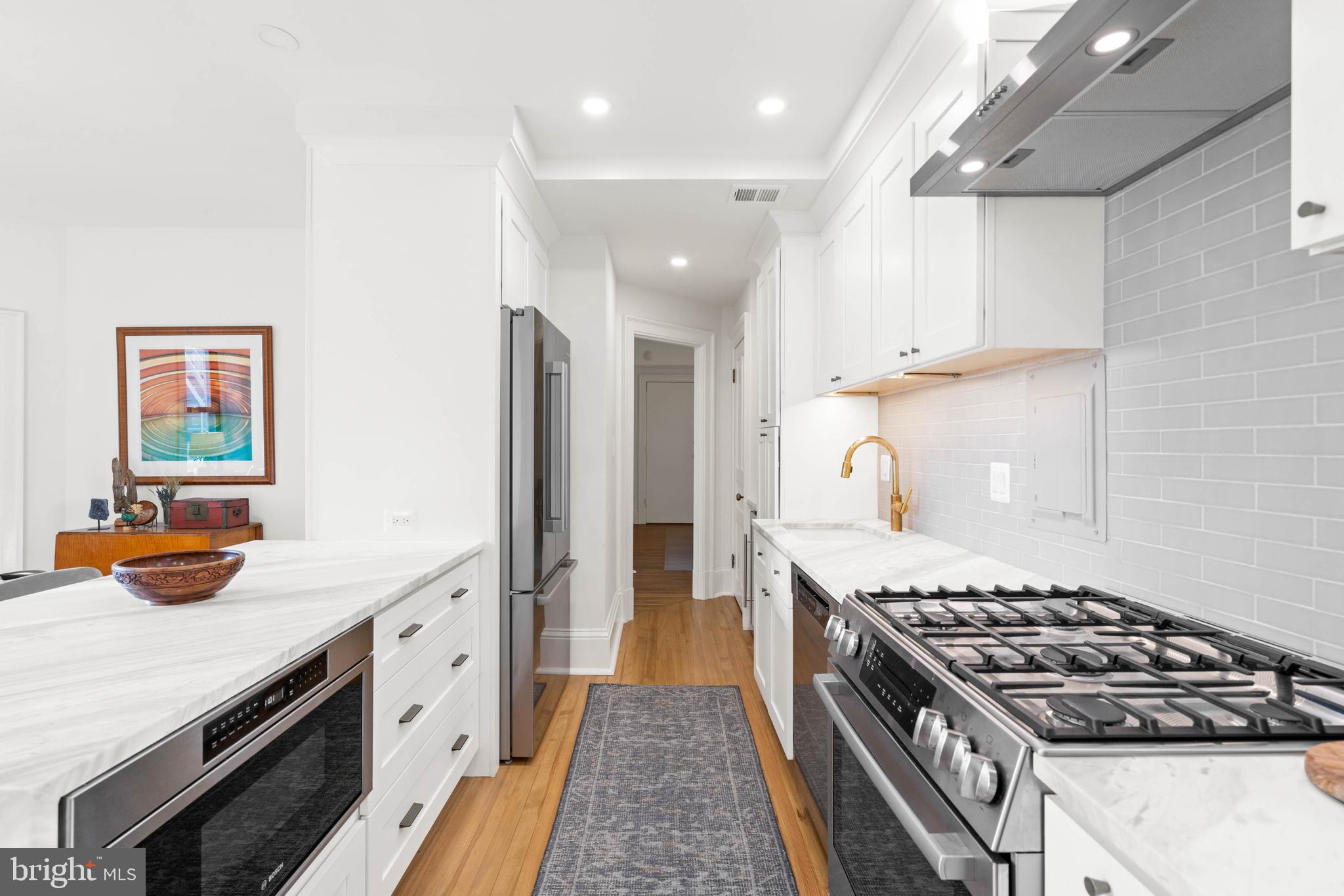 2205 California St NW #204