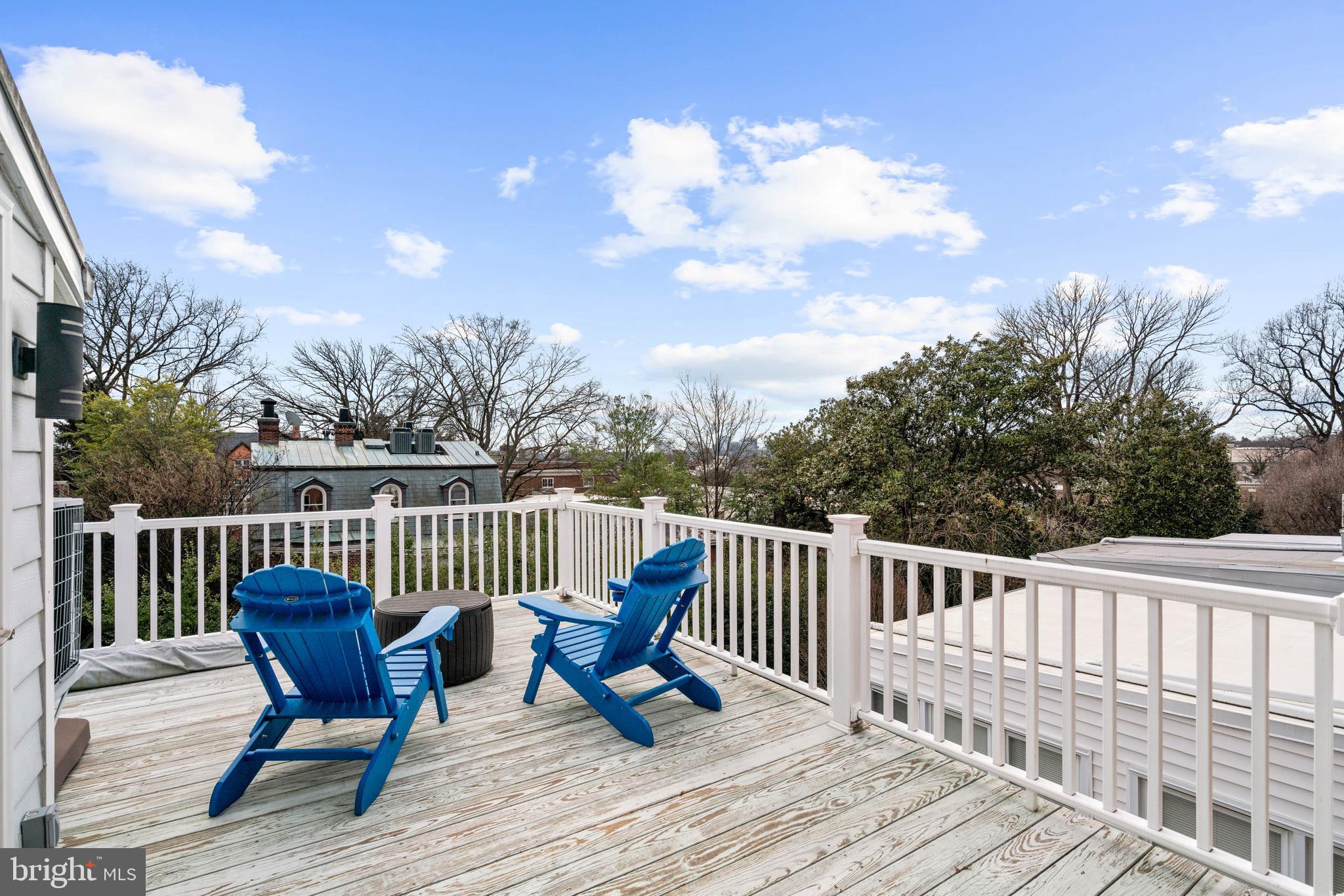 2306 California St NW