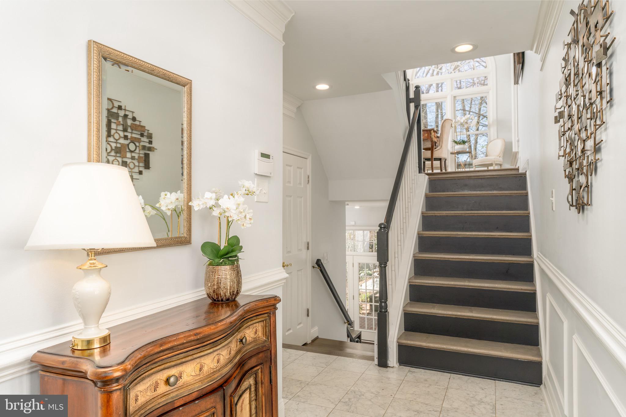 3910 Hillandale Ct NW