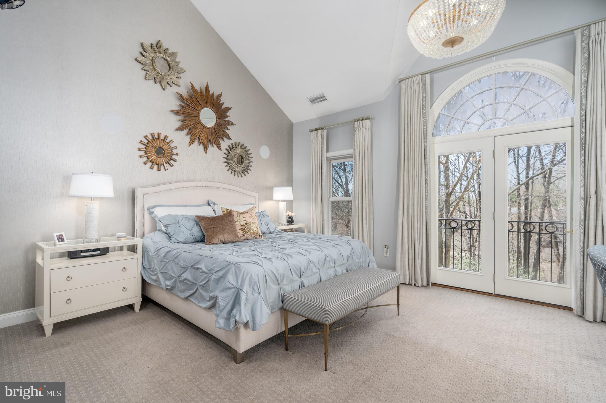 3910 Hillandale Ct NW