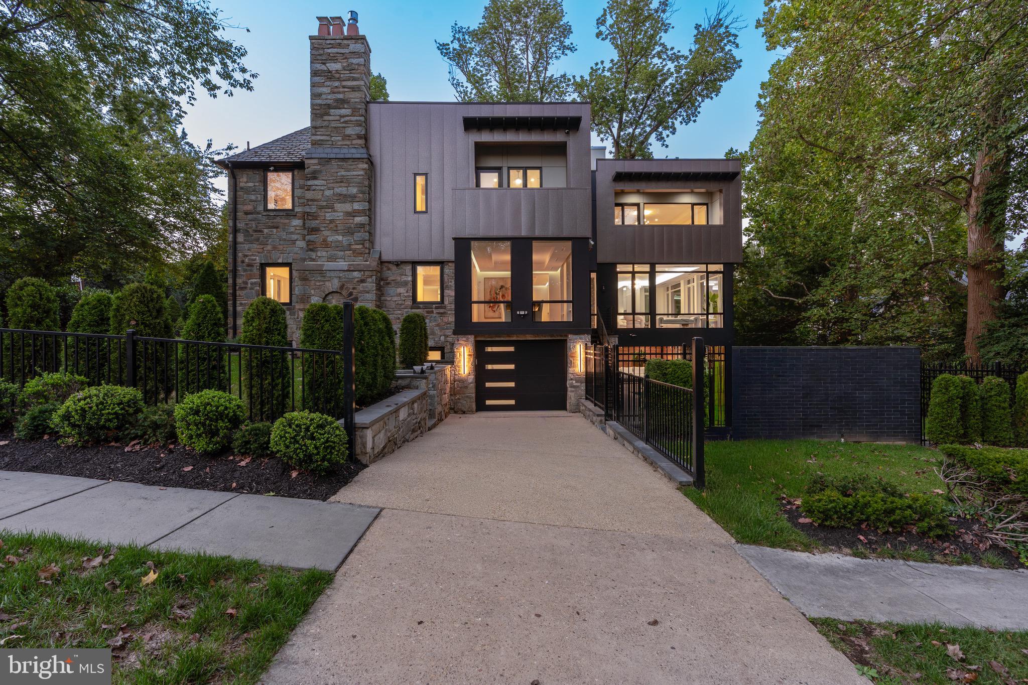 3001 Foxhall Rd NW
