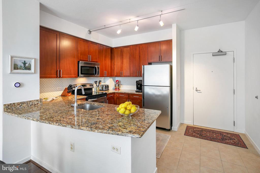 437 New York Ave NW #506