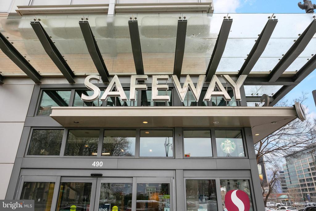 437 New York Ave NW #506