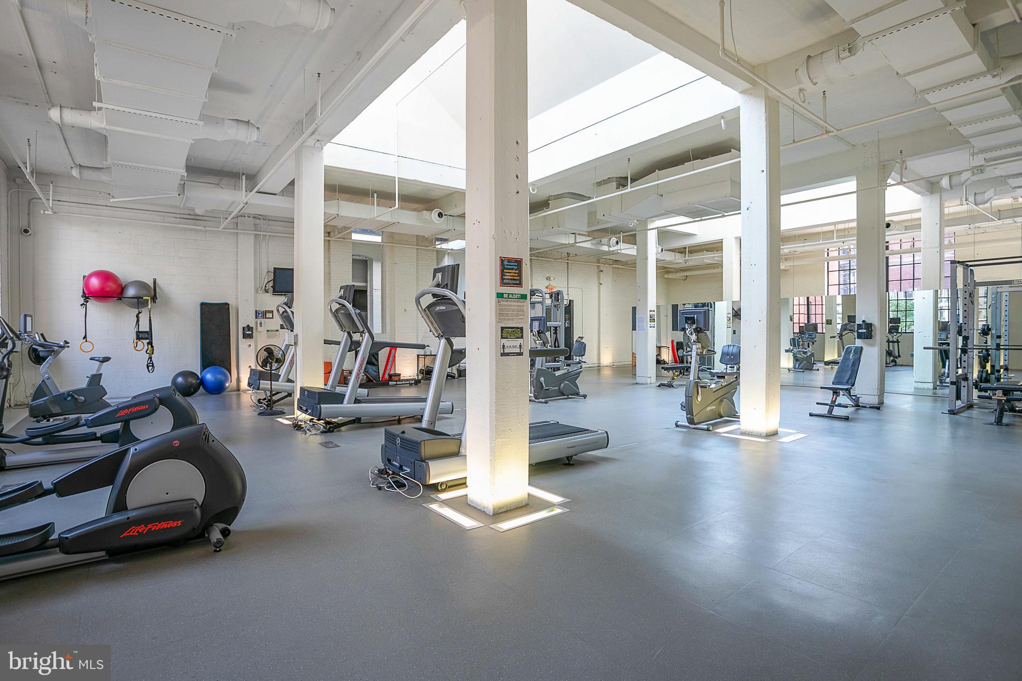 437 New York Ave NW #506