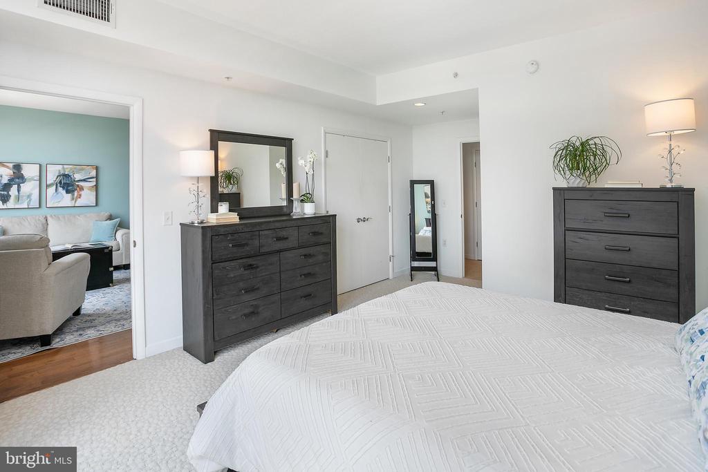 437 New York Ave NW #506